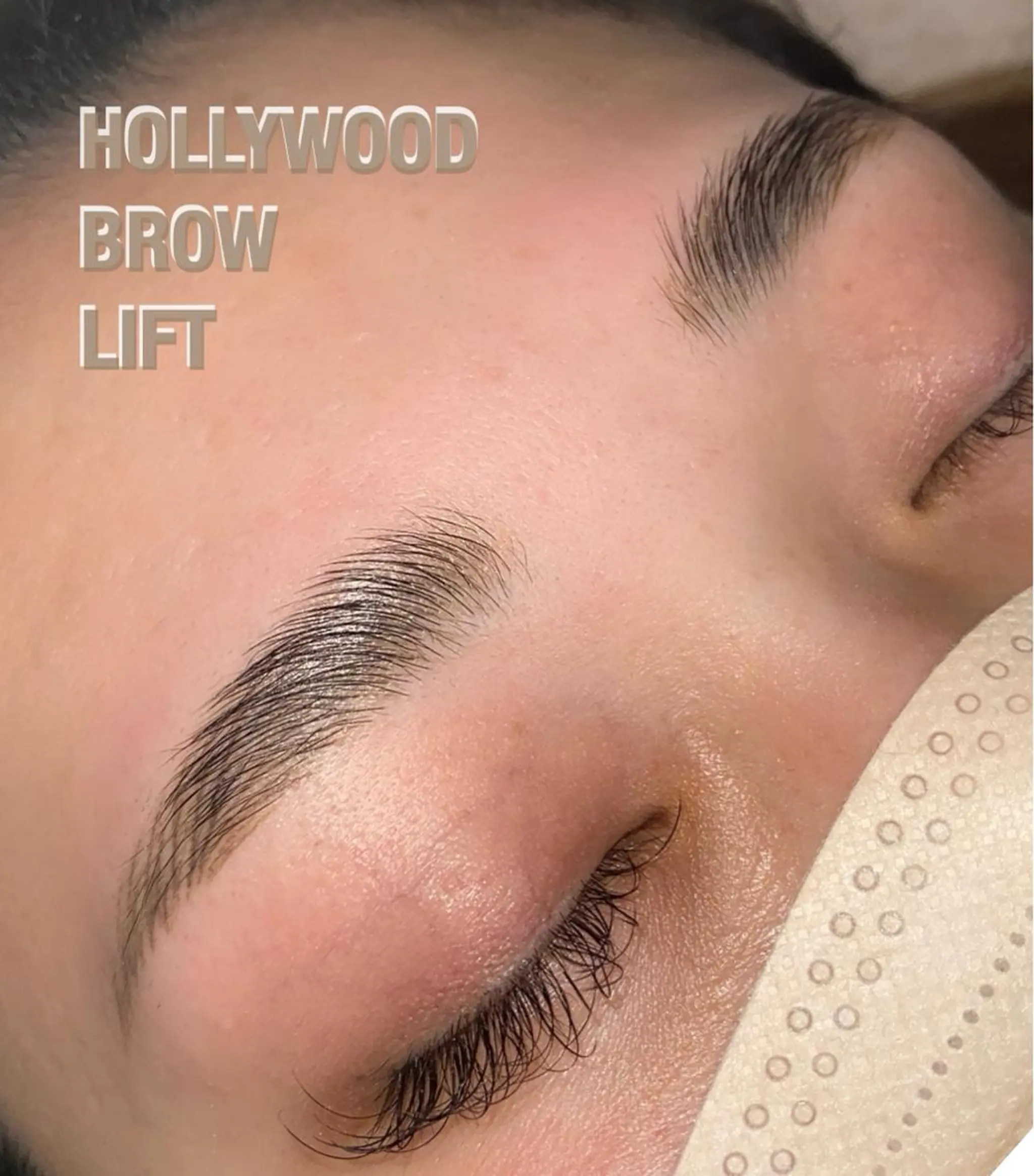 アイブロウ ハリウッドブロウリフト LUANA TAKAKOの眉毛・アイブロウイメージ