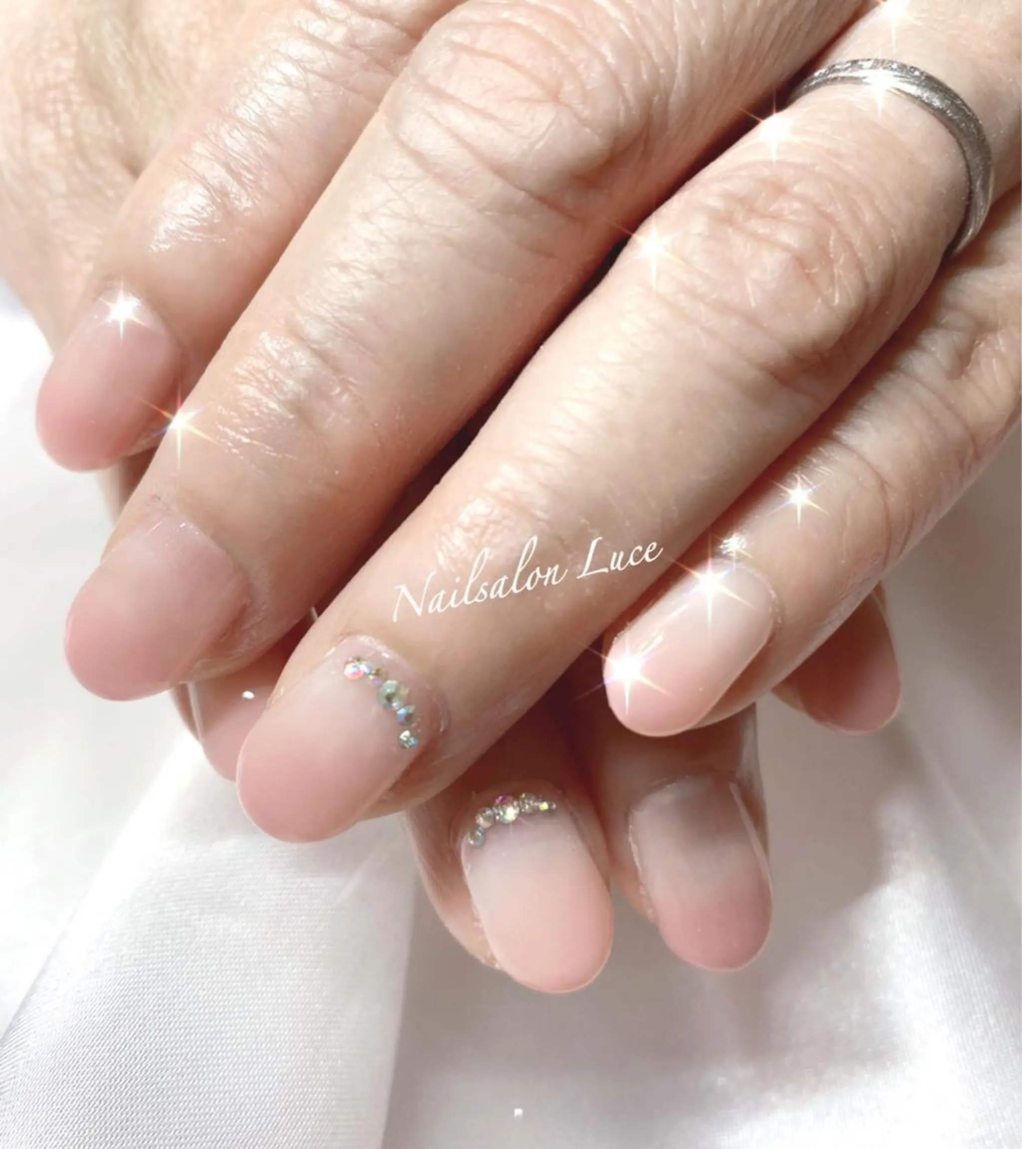 ネイル ジェルネイル グラデーション ワンカラーネイル ネイル& 脱毛サロン　Lのマツエク・マツパデザイン