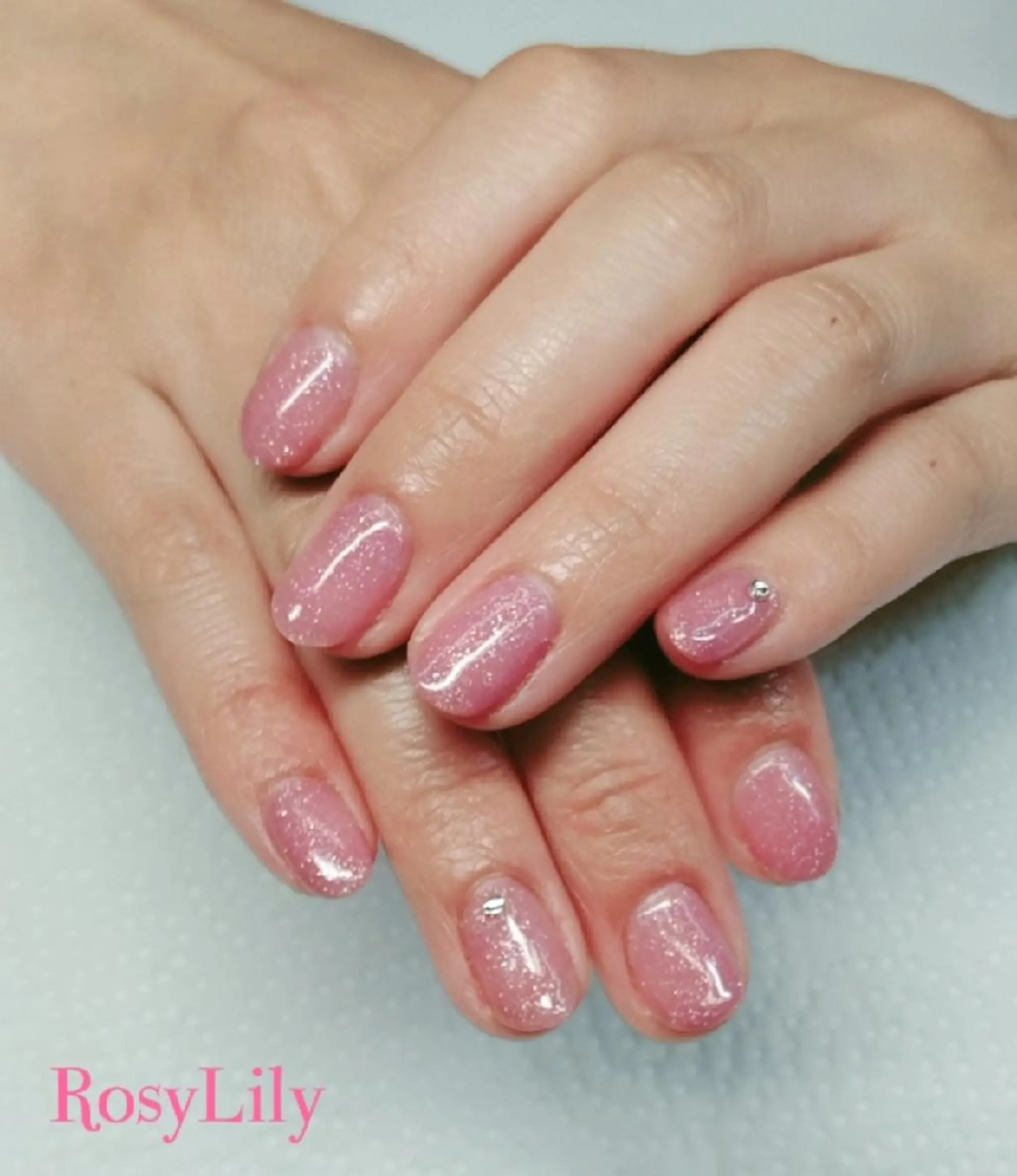 ネイル ピンク ハンドネイル ハンドケア プライベートサロン RosyLily所属・プライベートサロン Rosy Lilyのネイルデザイン