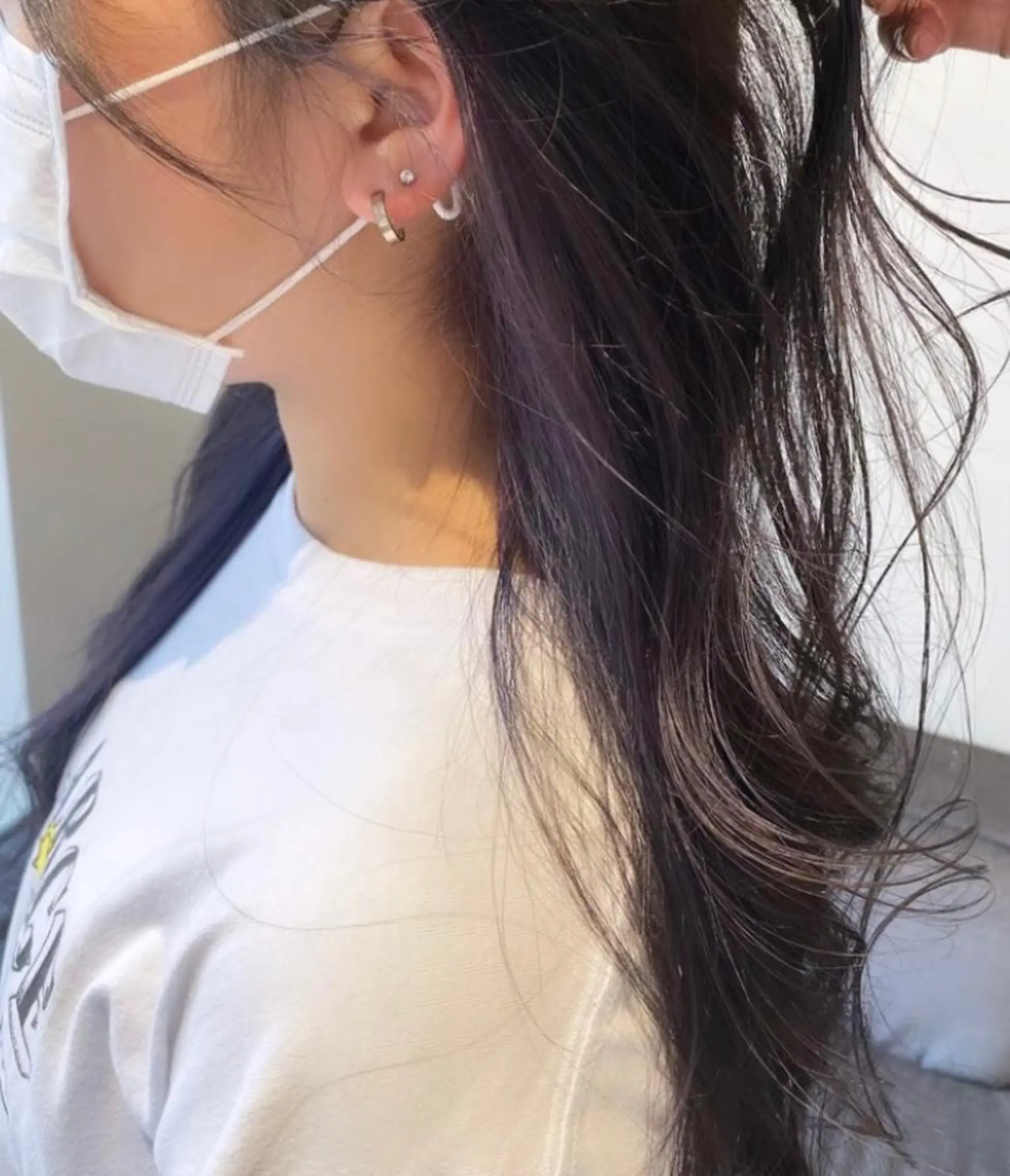 ロング カラー インナーカラー パープルカラー NEST by chord所属・サキ🤍ハイトーン 🩰くびれ巻きヘアのヘアスタイル