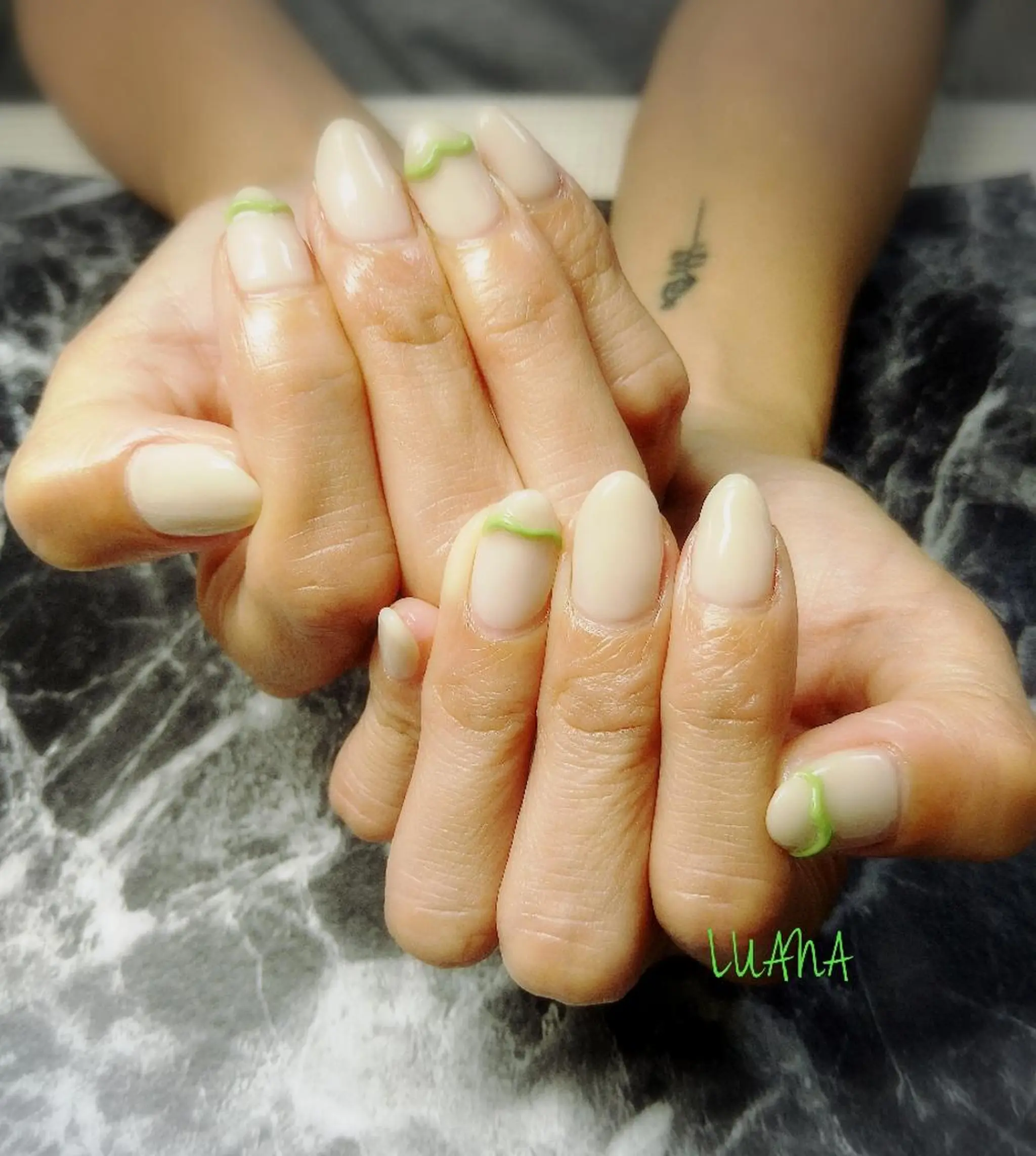 ネイル LUANA  TAKAHASHIのネイルデザイン