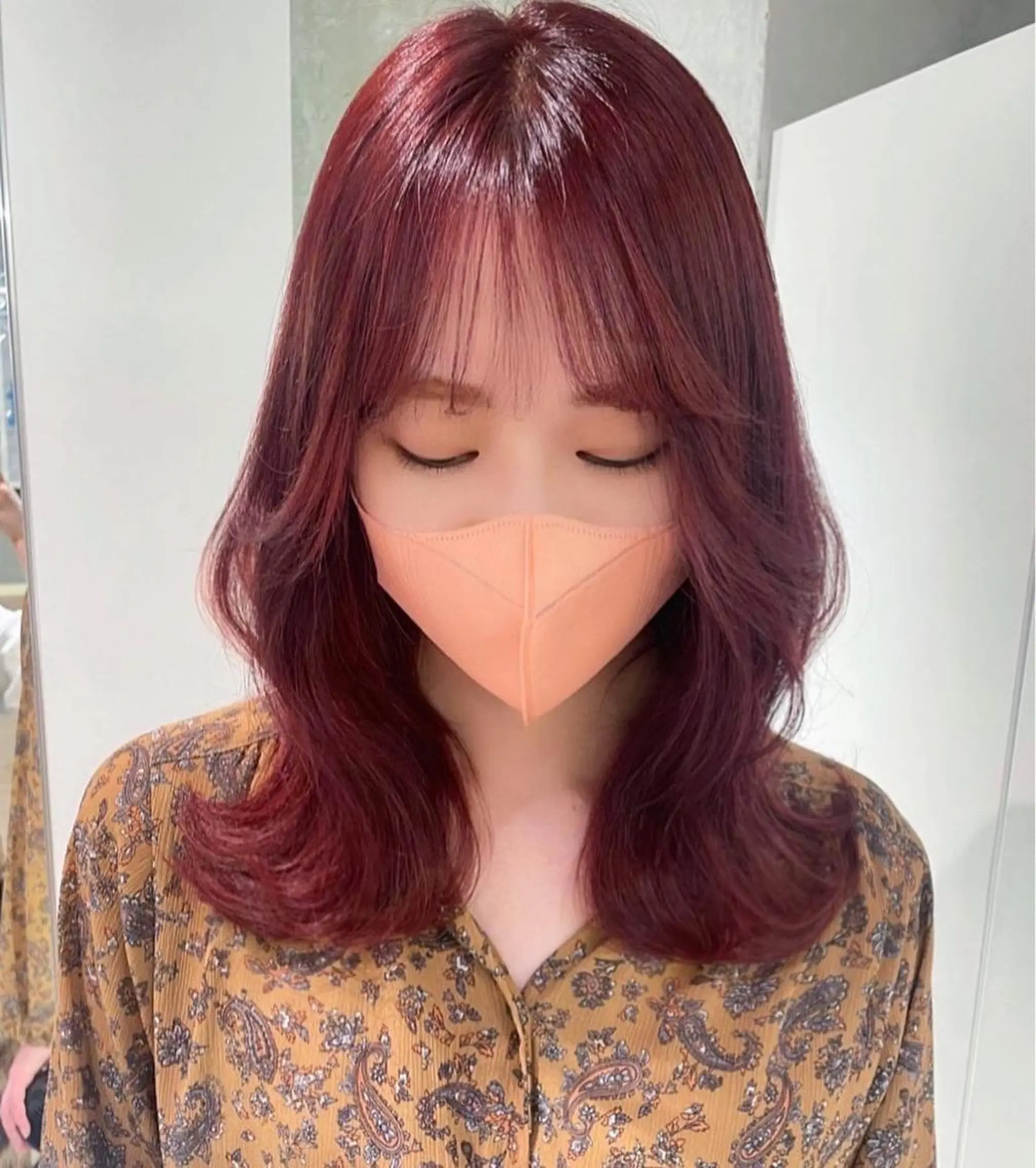 セミロング 銀座／レイヤーカット 🤍内野すみれのヘアスタイル