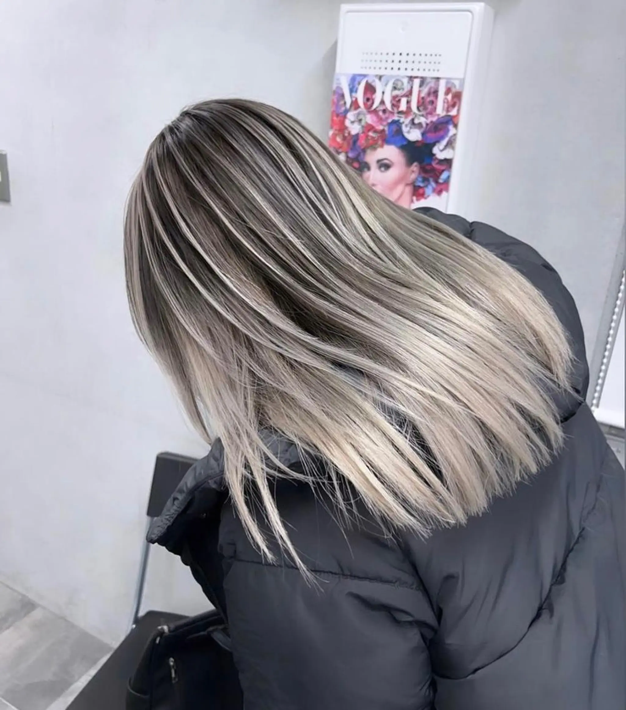 カラー REDEAL所属・草島 友樹のヘアスタイル