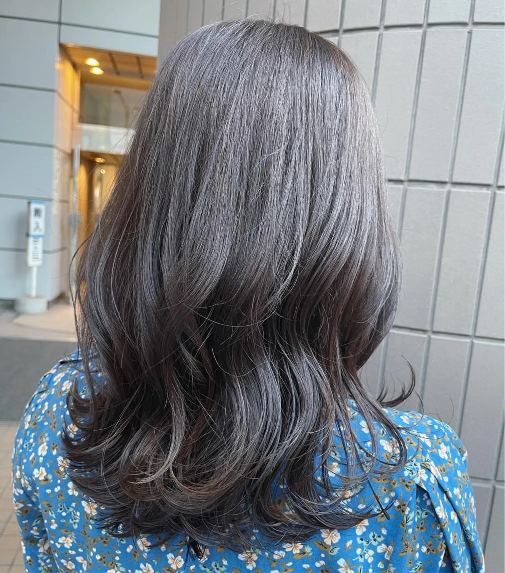 セミロング くびれヘア 韓国風ヘア レイヤーカット カット ヘアカラー トリートメント Zina天王寺 CHIAKIのヘアスタイル