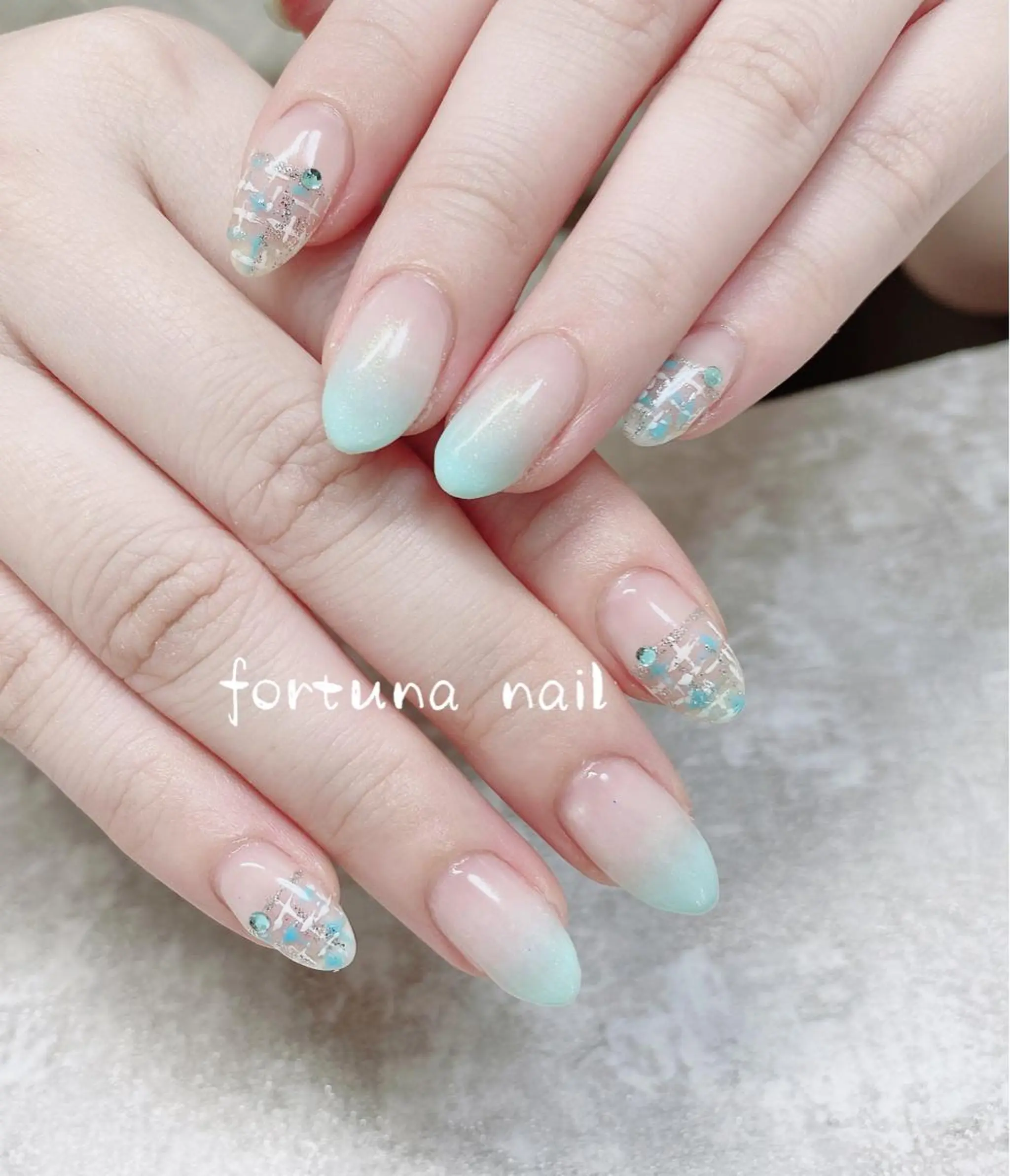 ネイル ハンドネイル ハンドケア Nail •Head スパFortunaのネイルデザイン