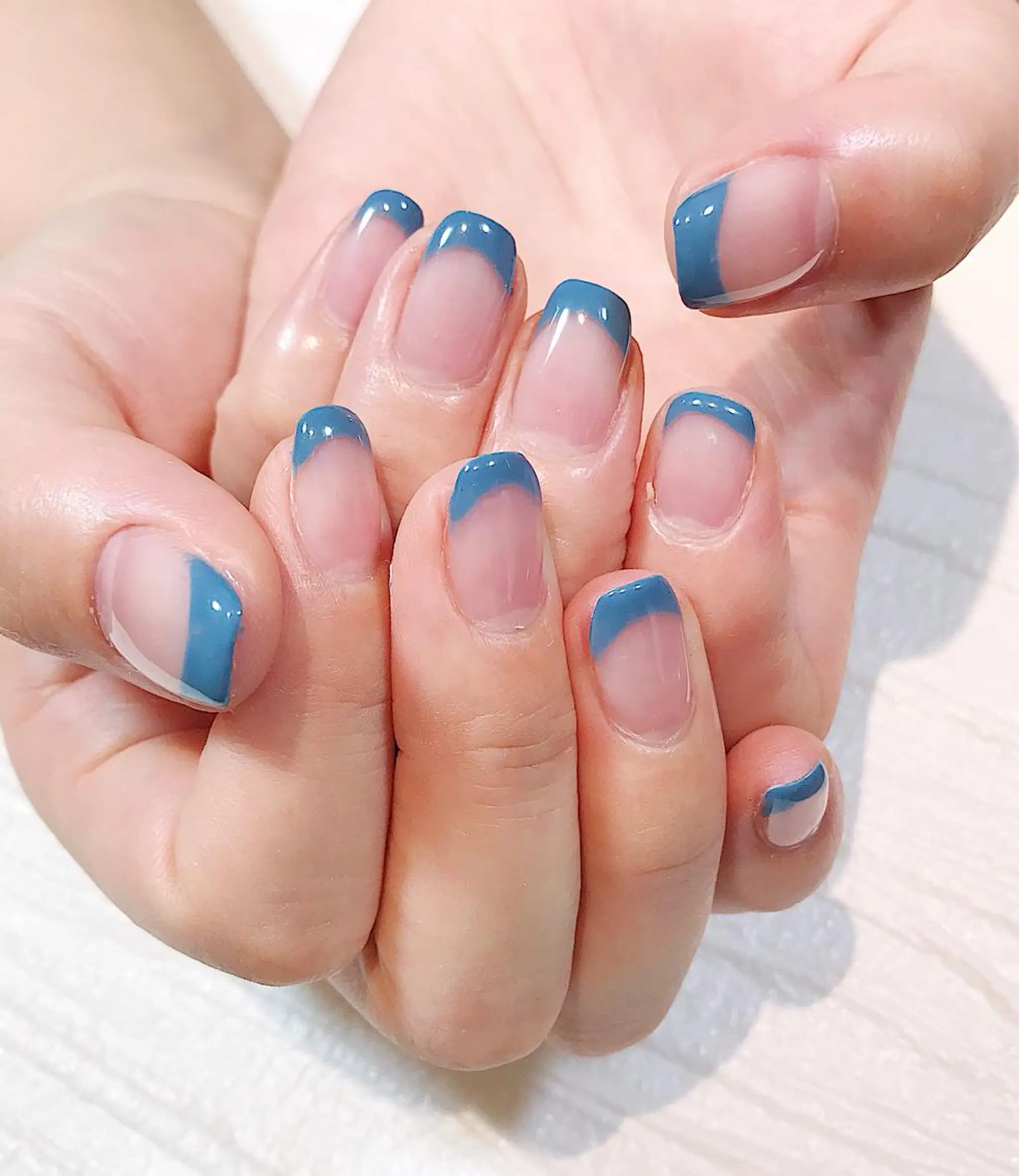 ネイル ブルー フレンチネイル NAILSALON AMULEのネイルデザイン