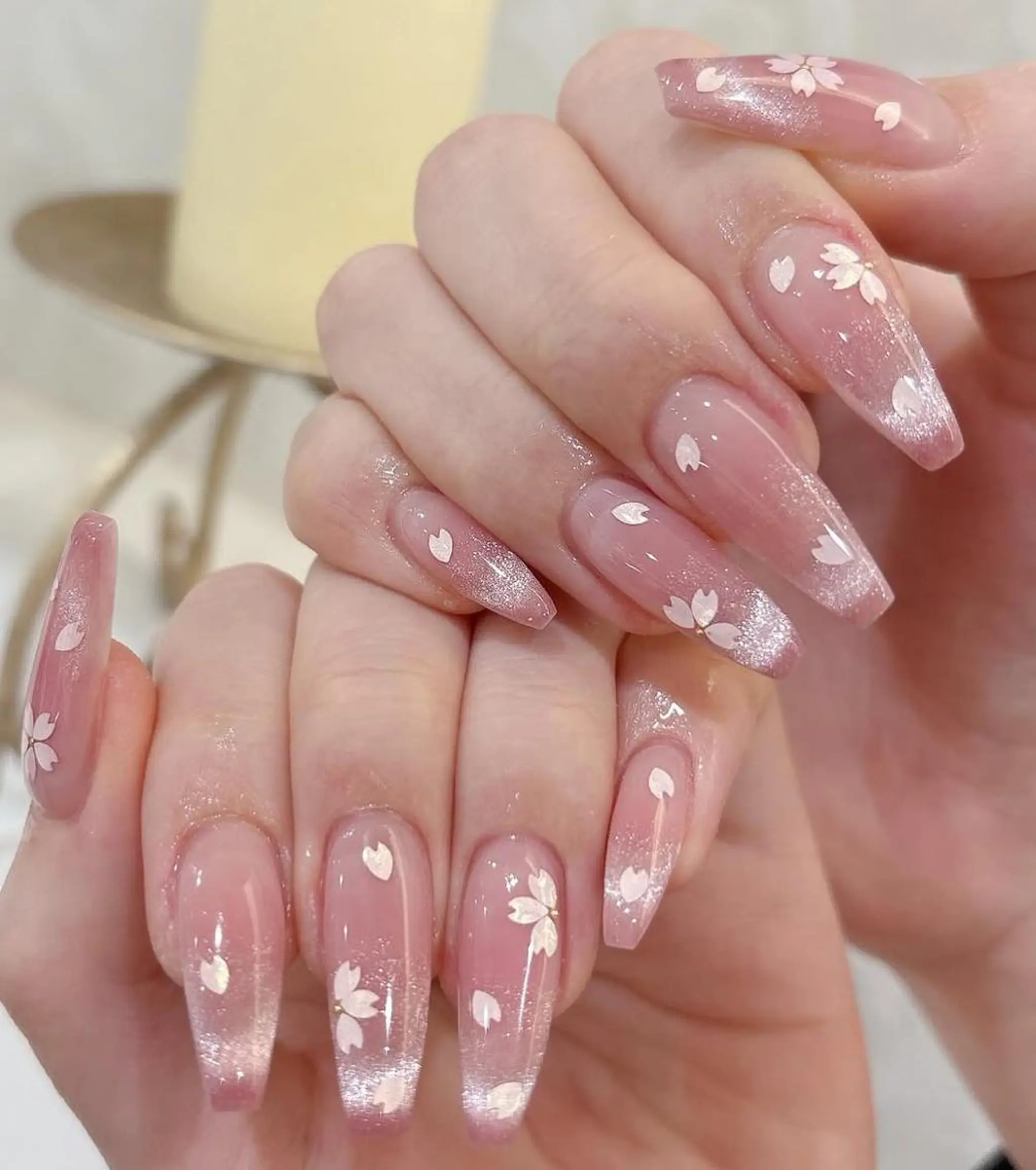 ネイル RAFFINE haru🦋🩵のネイルデザイン