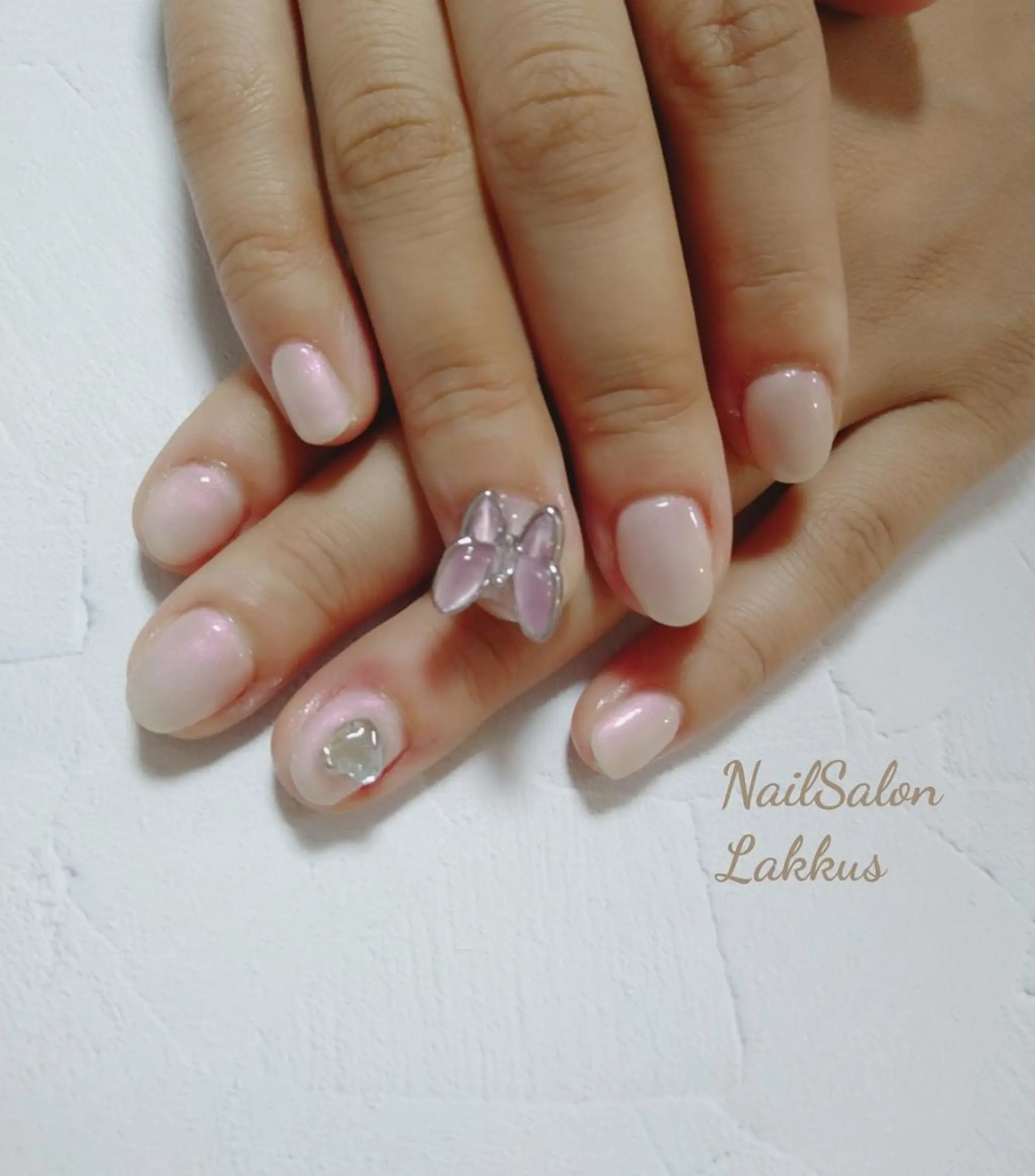 ネイル ワンカラーネイル Lakkus N－Aのネイルデザイン