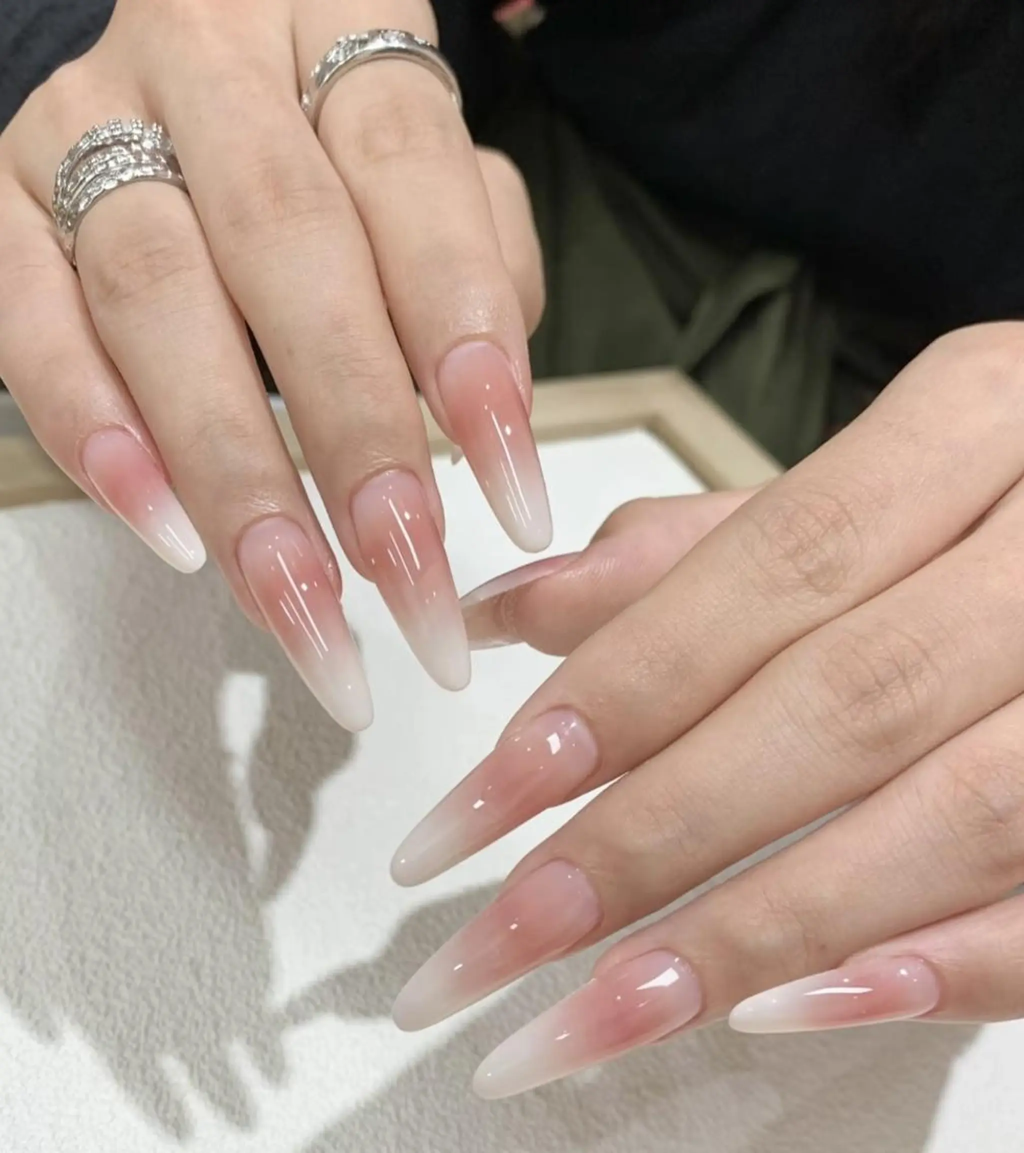 ネイル ハンドネイル 🐳彩羽チップ 長さだし専門🐳のネイルデザイン