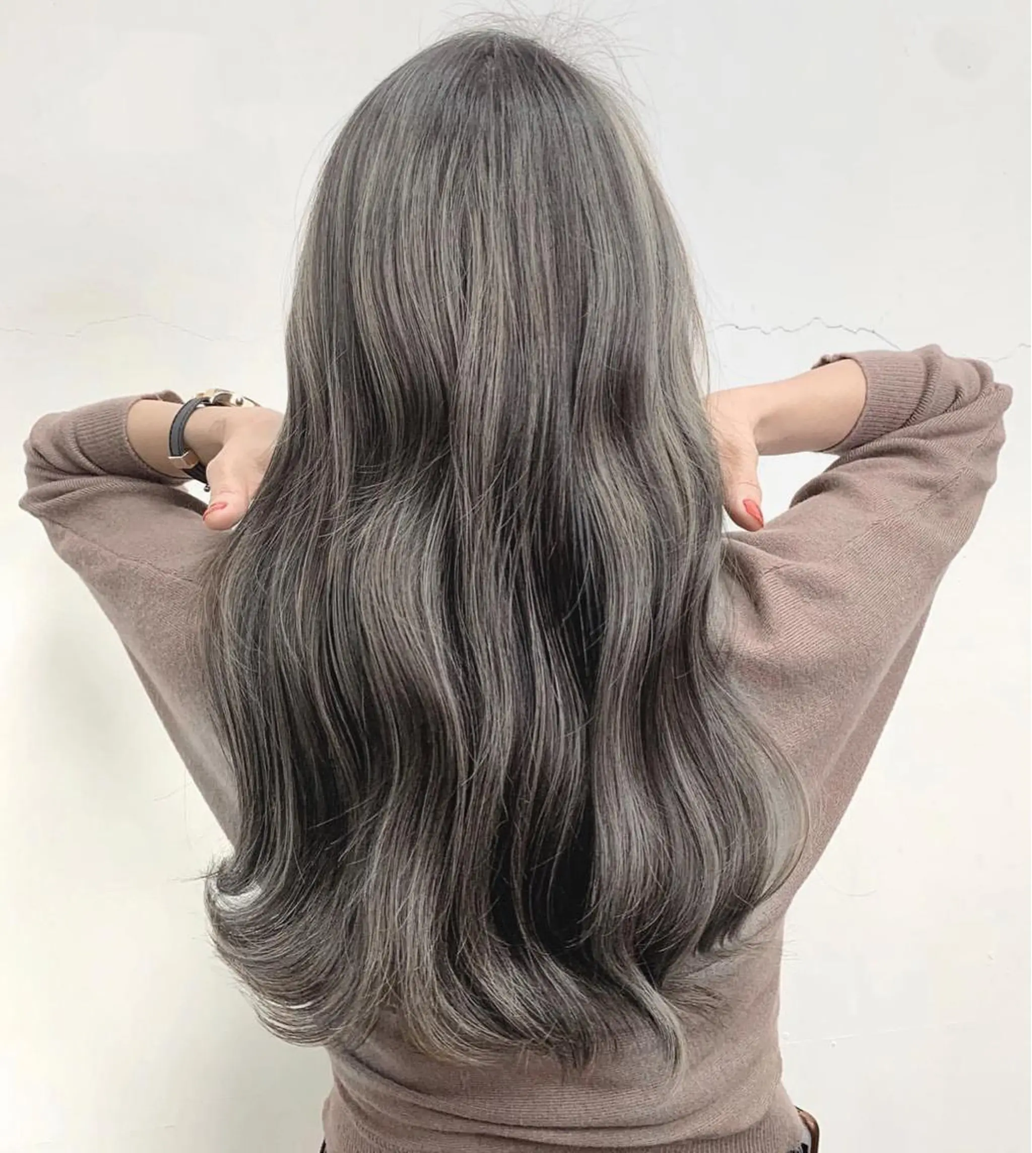 セミロング アッシュ カット ヘアカラー トリートメント 鈴木 一貴のヘアスタイル