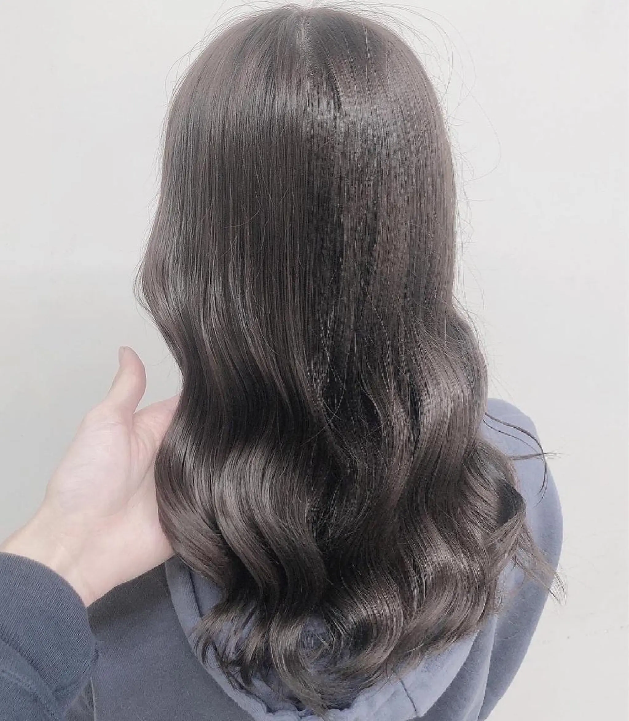 カラー グレージュ 💍大人デザイン /ハイトーン♡リクトのヘアスタイル