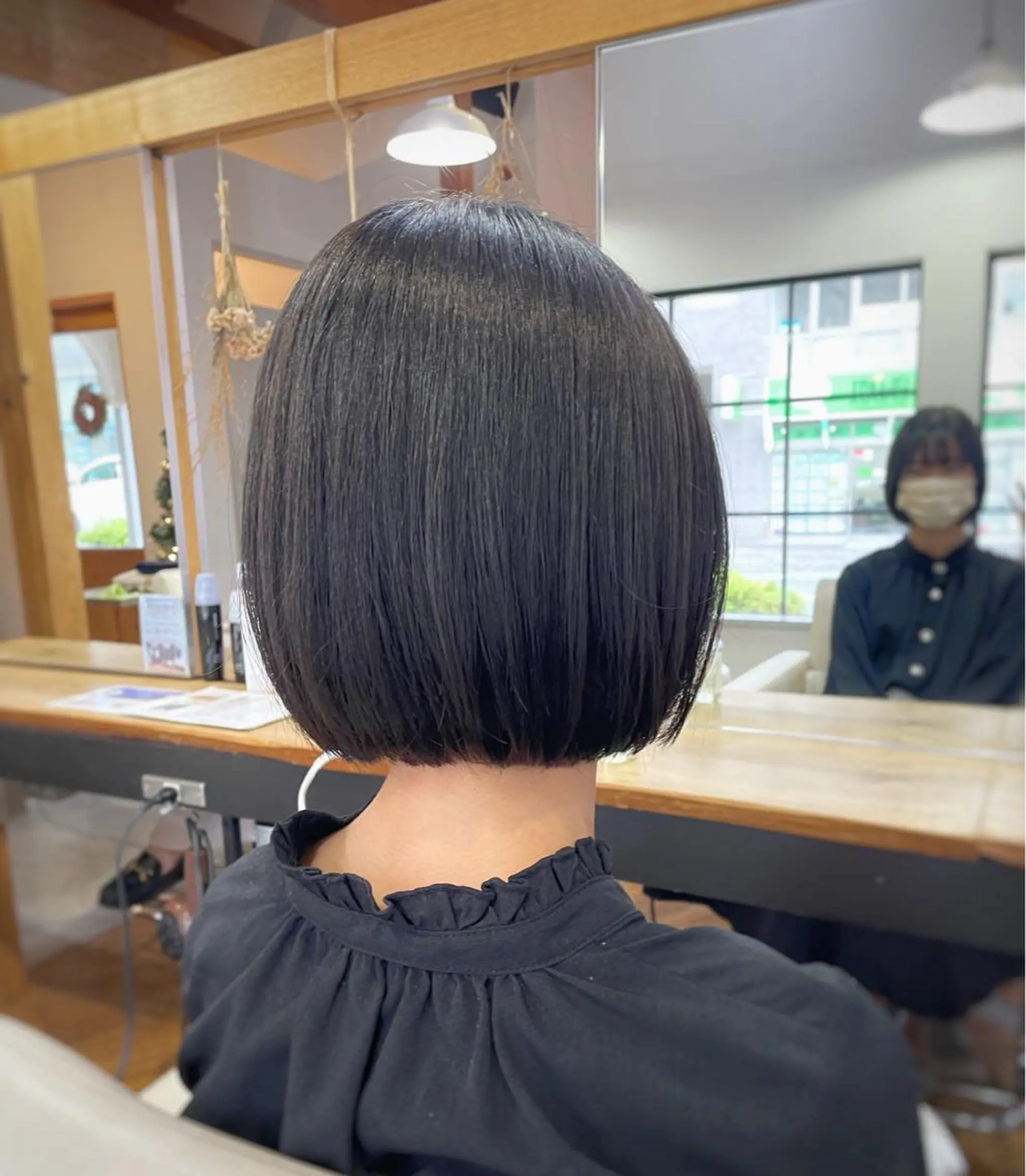 ショート 切りっぱなしボブ ボブ 外ハネヘア カット 野間 祐哉のヘアスタイル