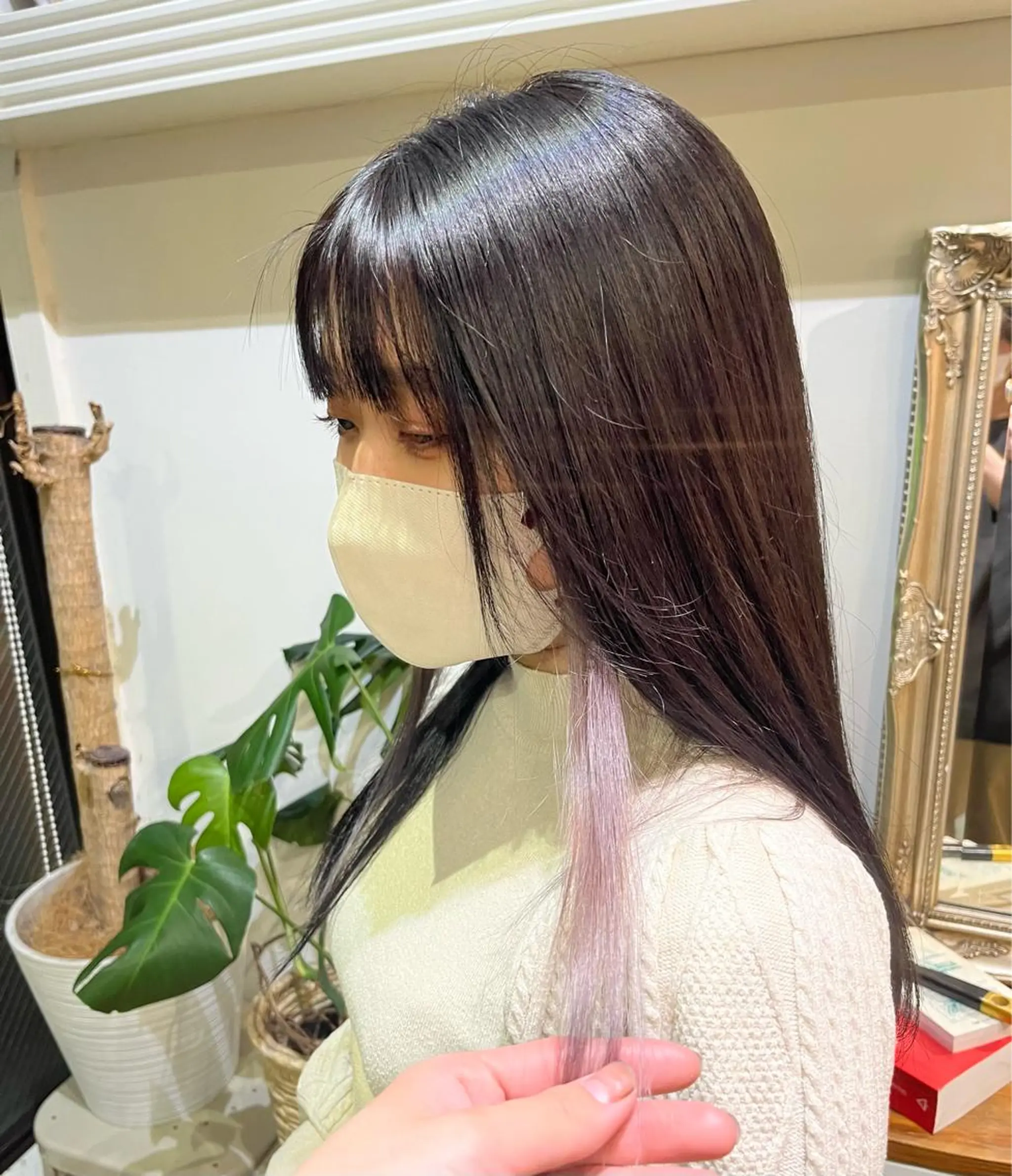 ロング ヘアカラー 森田翔斗 顔周りレイヤーのヘアスタイル