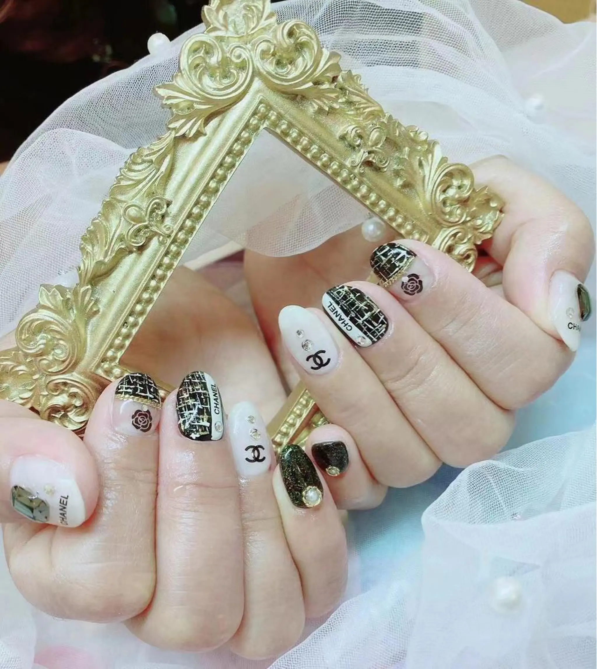 ネイル She   Nail所属・ISA_ BELLAのネイルデザイン