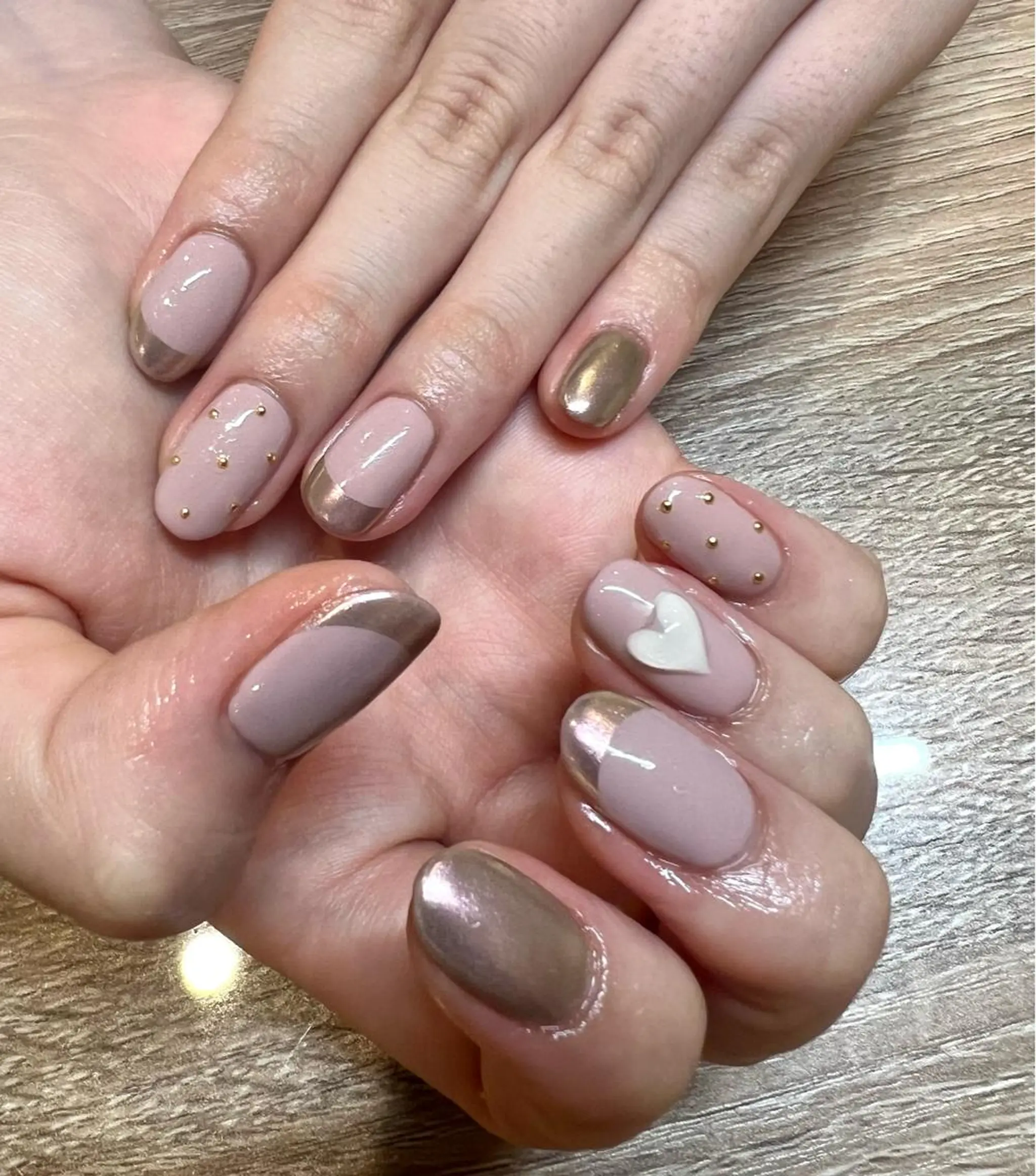 ネイル フレンチネイル ハート ミラーネイル ピンク ぷっくりネイル 千原 優子のネイルデザイン