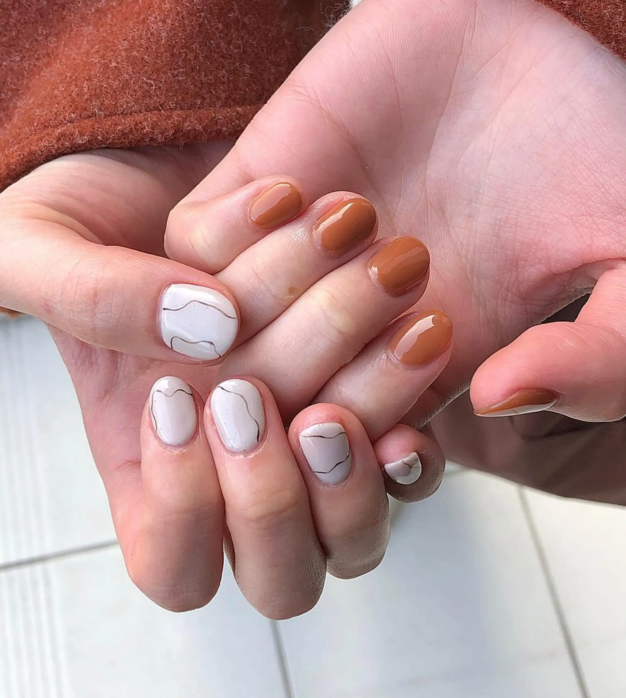 ネイル ハンドネイル émus nail Mamiのネイルデザイン