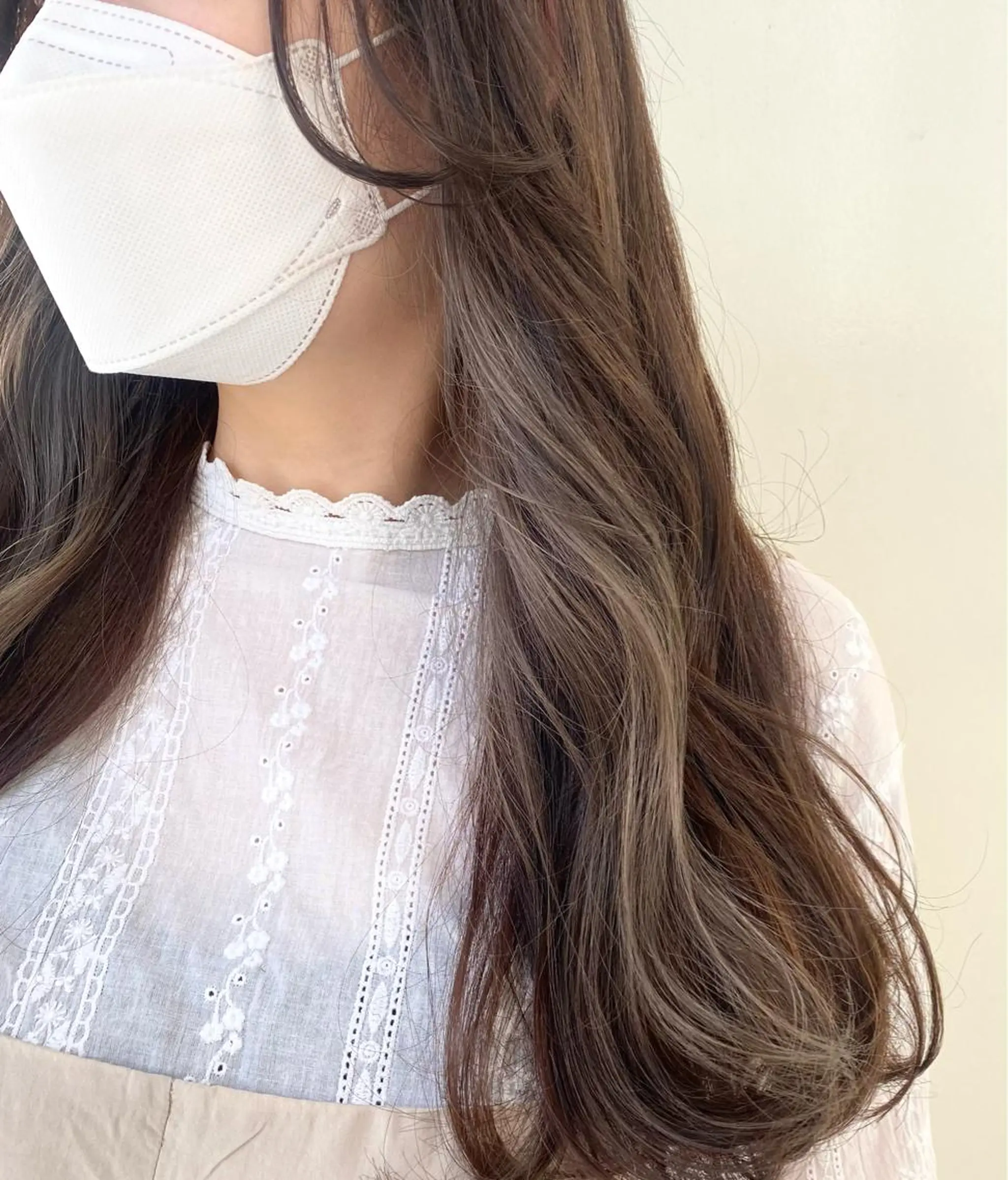 ロング カラー ANNA /艶髪/ハイトーンのヘアスタイル