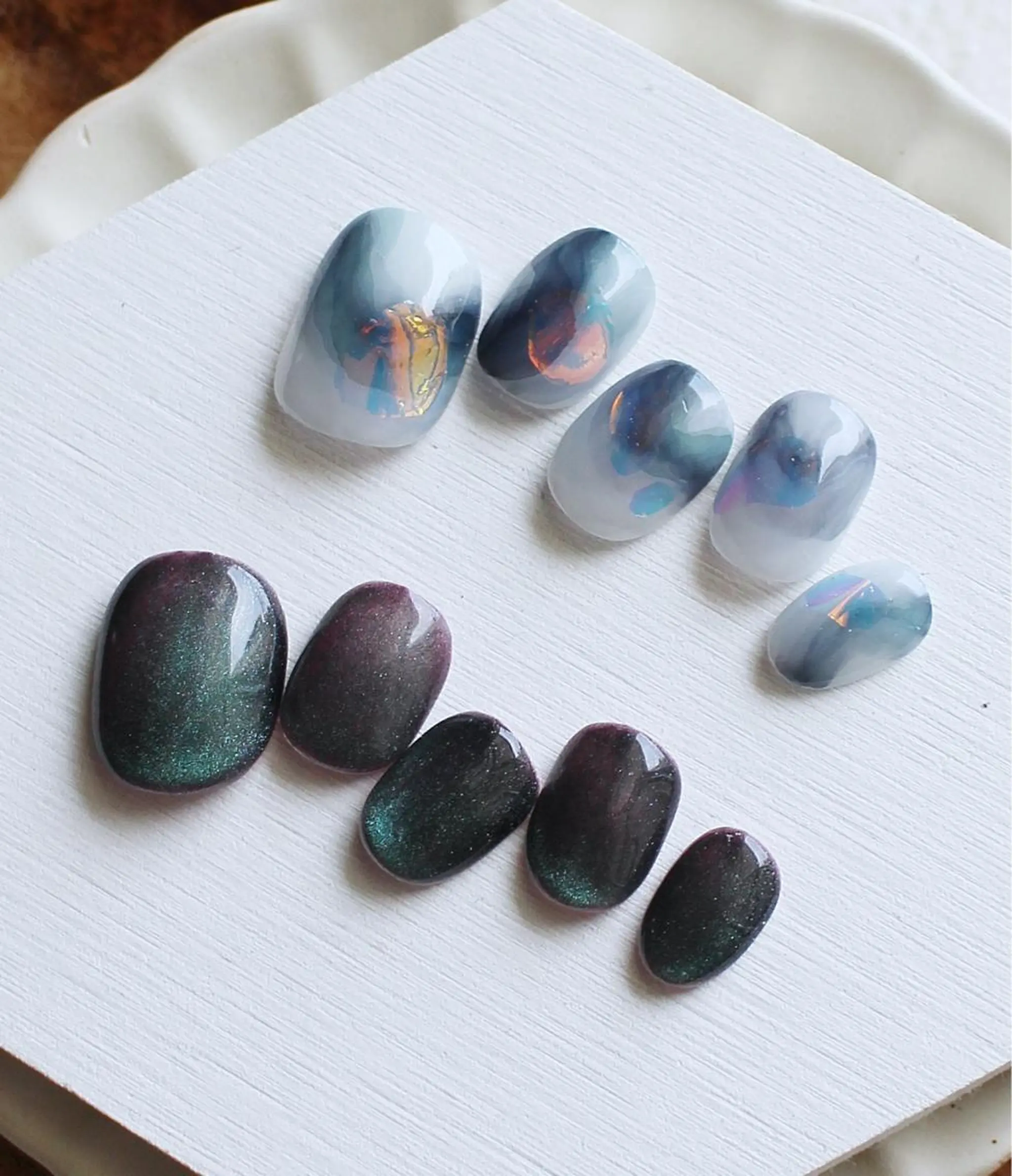 ネイル マグネットネイル ニュアンスネイル パープル Baku Nailsのネイルデザイン