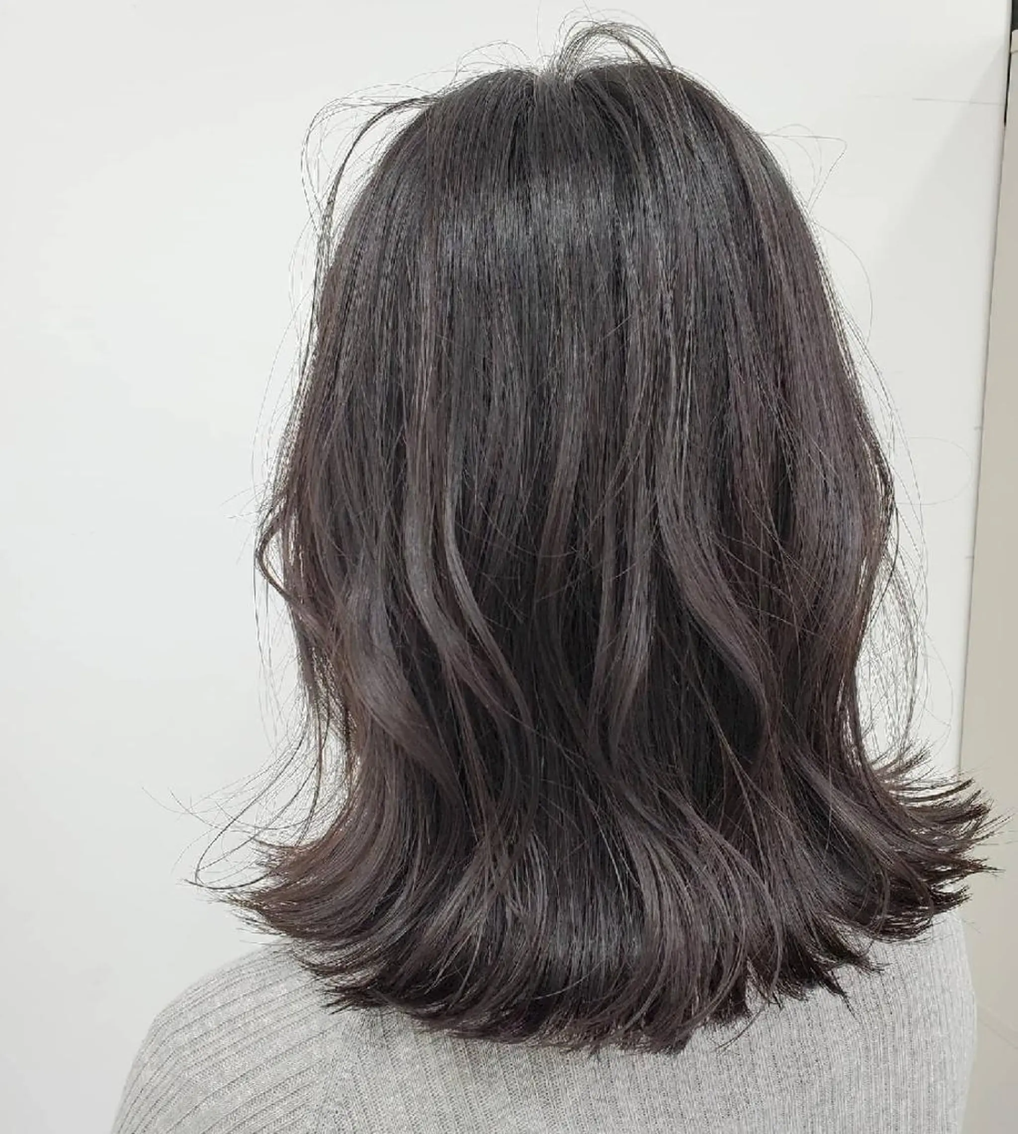 ミディアム 外ハネヘア 倉持 龍歩のヘアスタイル