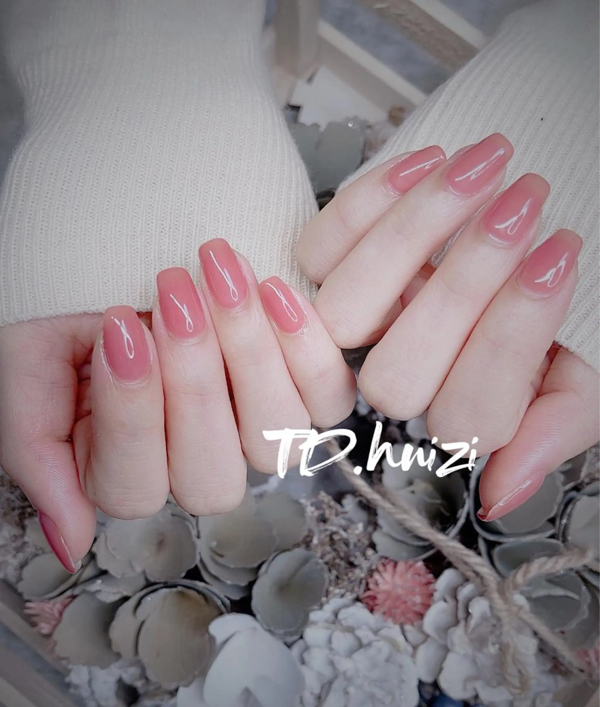 ミディアム めぐみのネイルサロン 惠のネイルデザイン