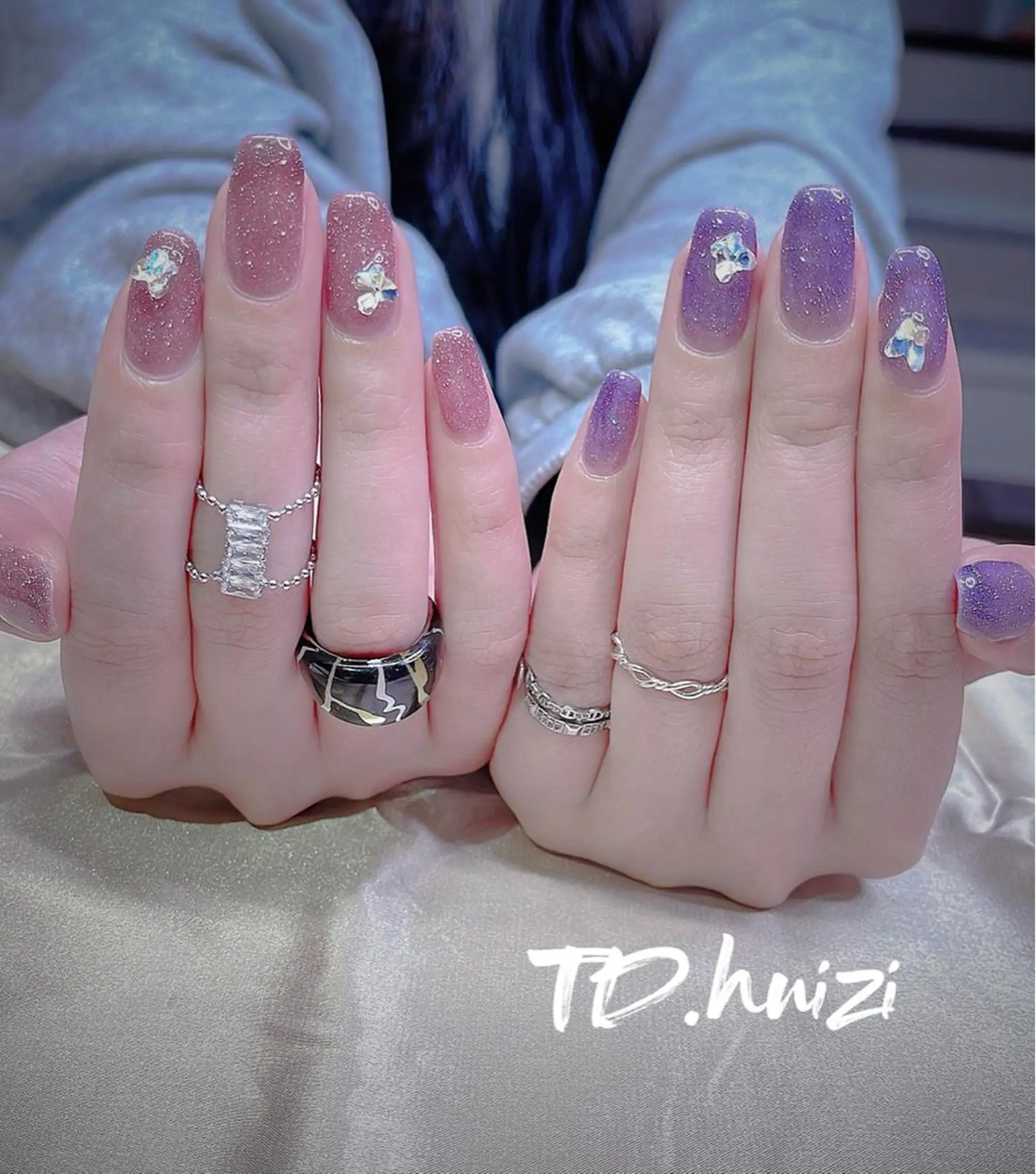 ミディアム めぐみのネイルサロン 惠のネイルデザイン