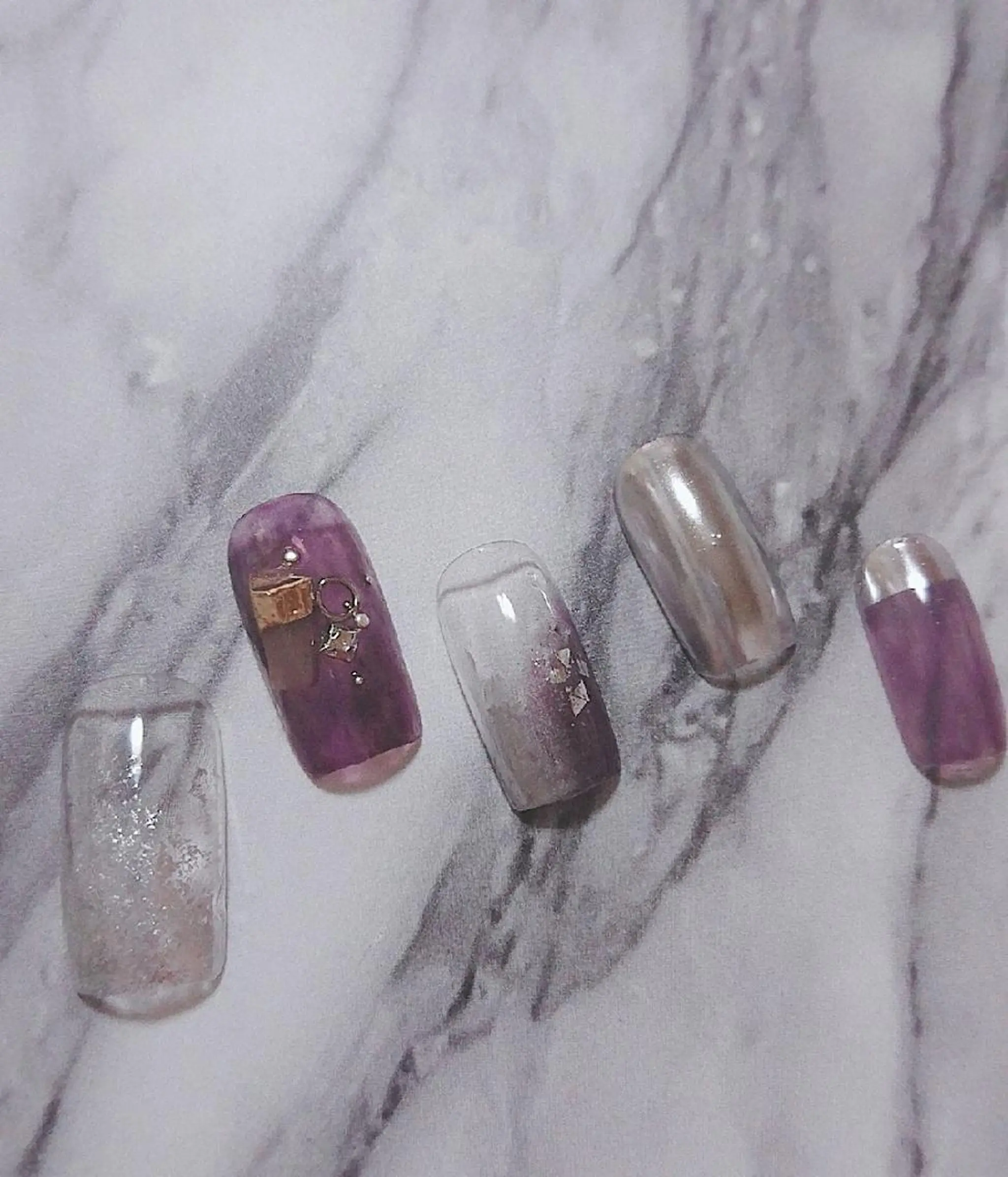 ネイル QULEONAIL所属・大城 裕麻のネイルデザイン