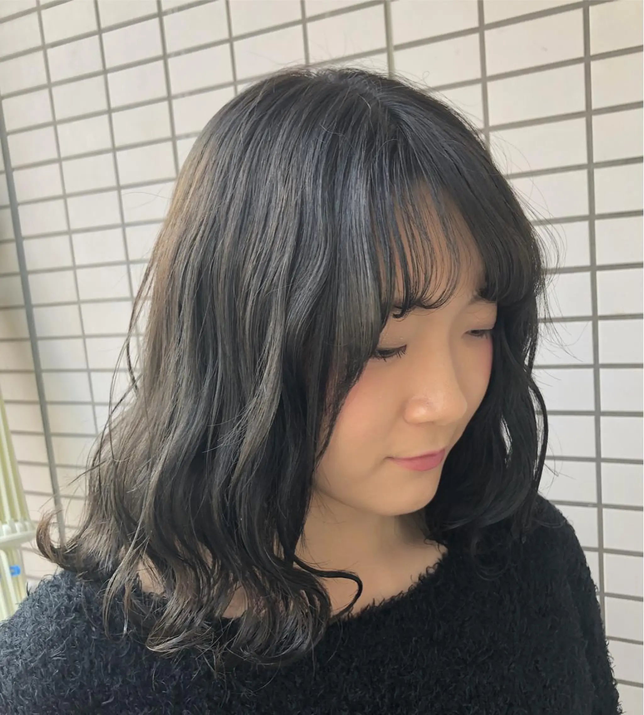 ミディアム カラー ヘアアレンジ アッシュ 黒髪 シースルーバング 遠藤 拓馬のヘアスタイル