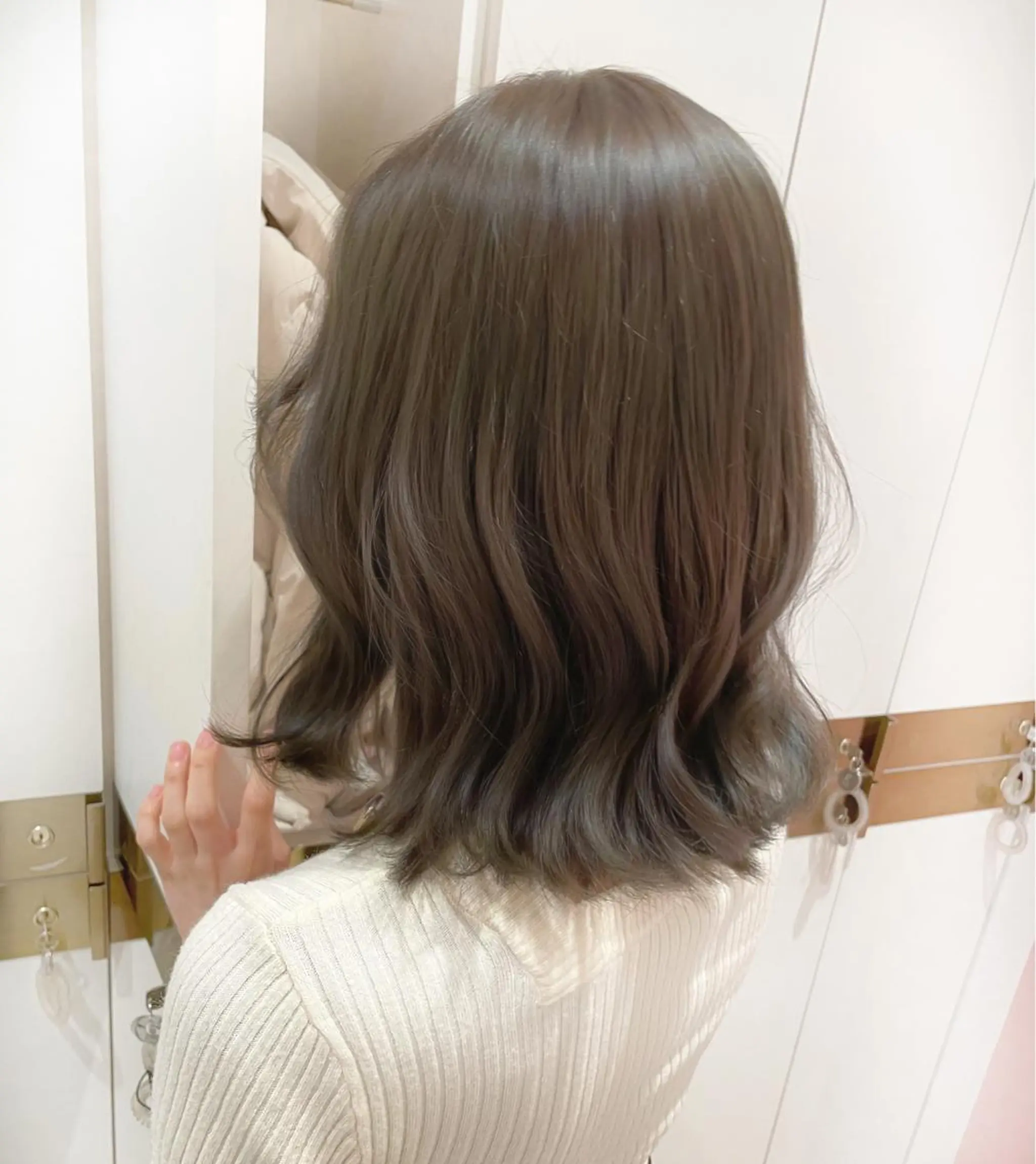 セミロング カラー ヘアアレンジ Toiro所属・🤎小顔レイヤー /ベージュ🤎友香のヘアスタイル