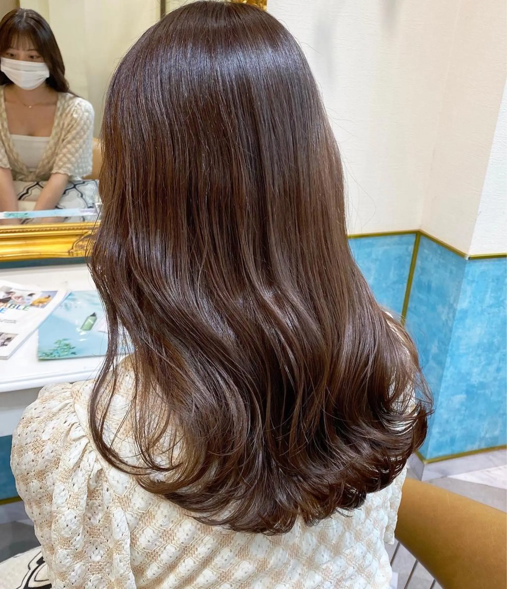 ミディアム カラー カット ヘアカラー トリートメント レイヤーカット /透明感カラー西田のヘアスタイル