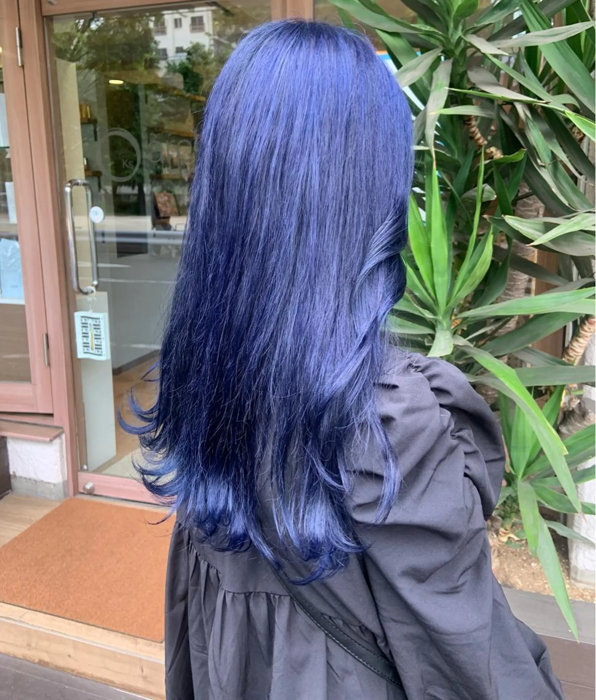 セミロング カラー ブルーカラー ハイトーンカラー 🤍透明感/韓国風 🤍サクラギヒトミのヘアスタイル