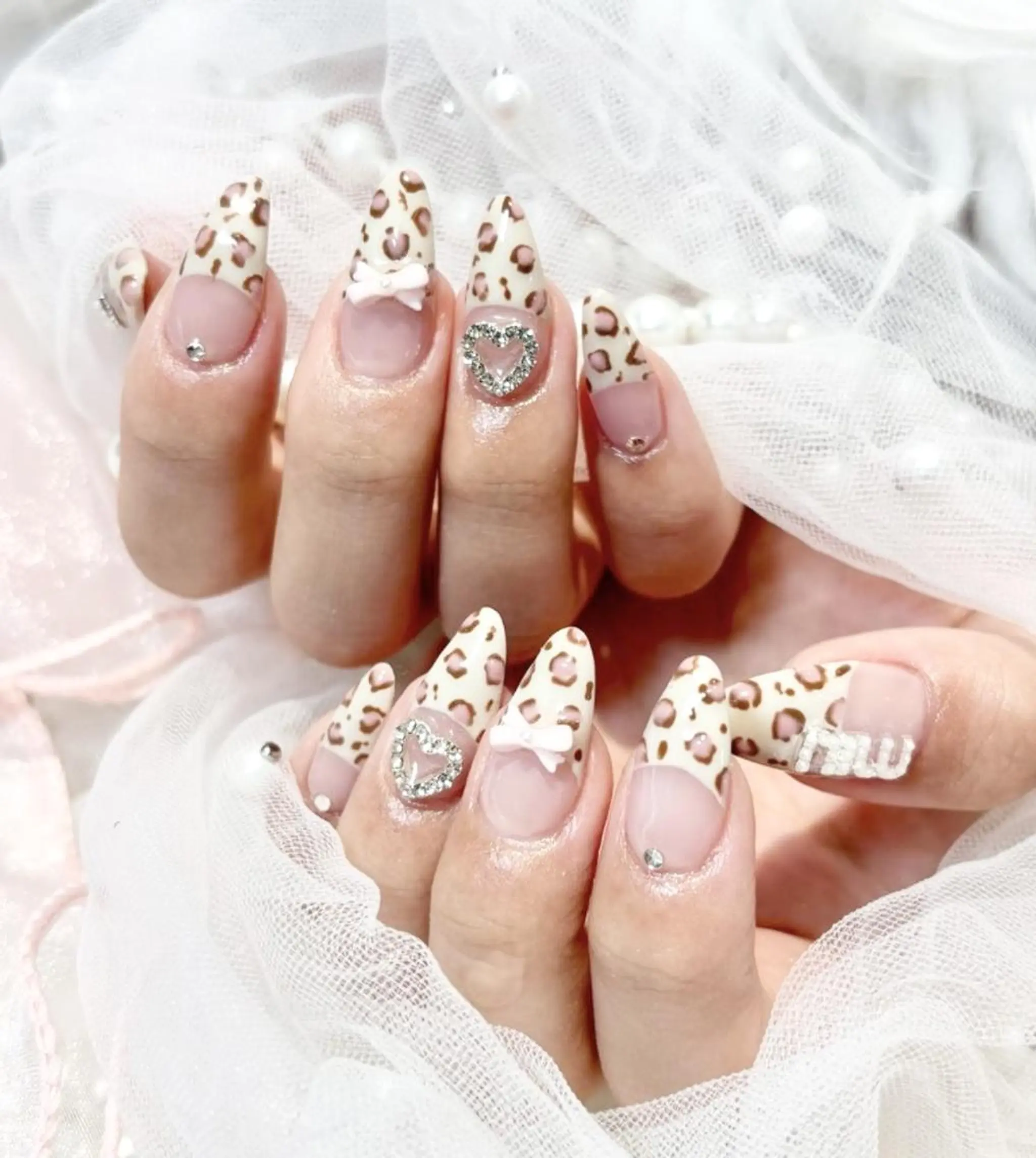 ネイル WISTERIA SAKAEのネイルデザイン