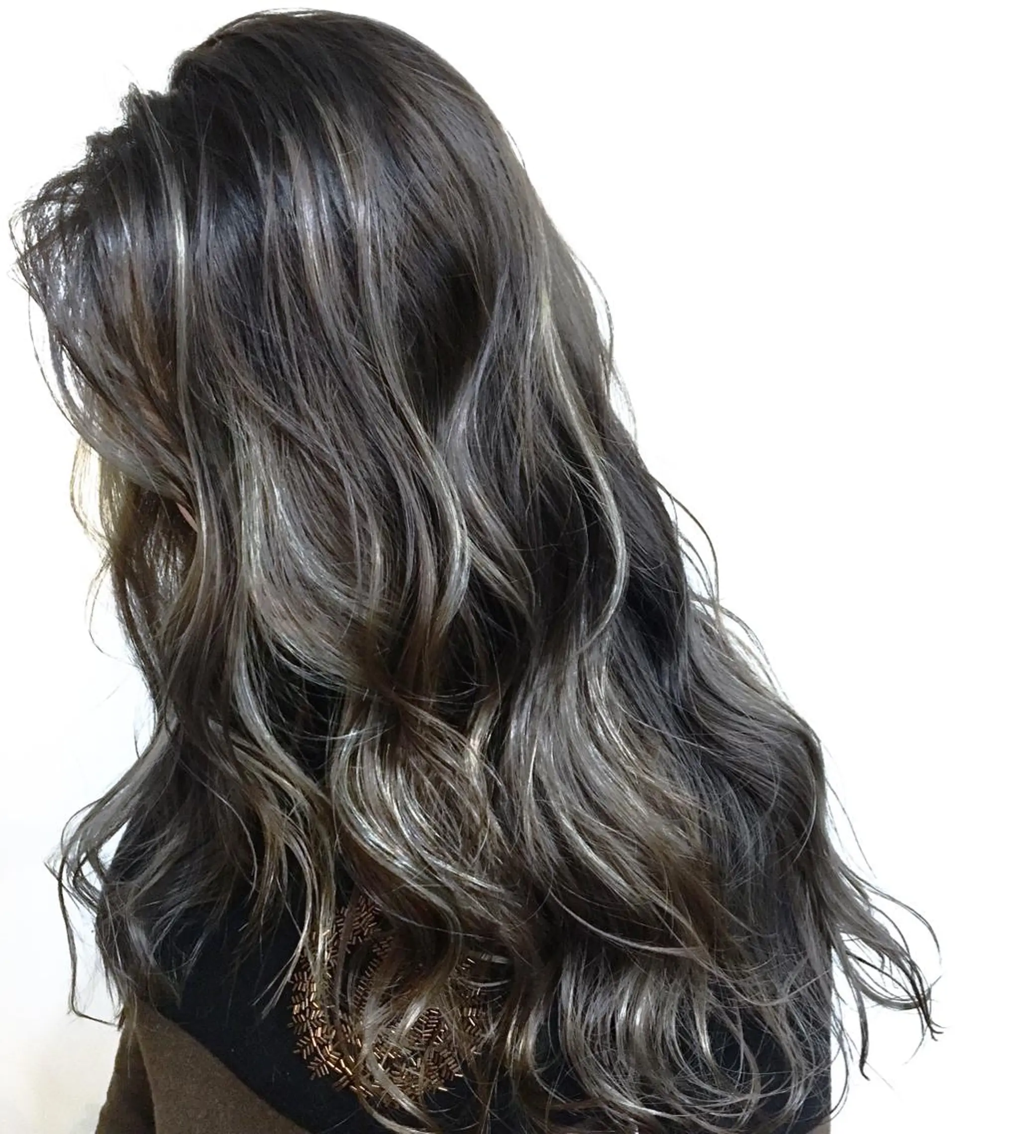 ロング MAAT所属 AKANEのヘアスタイル