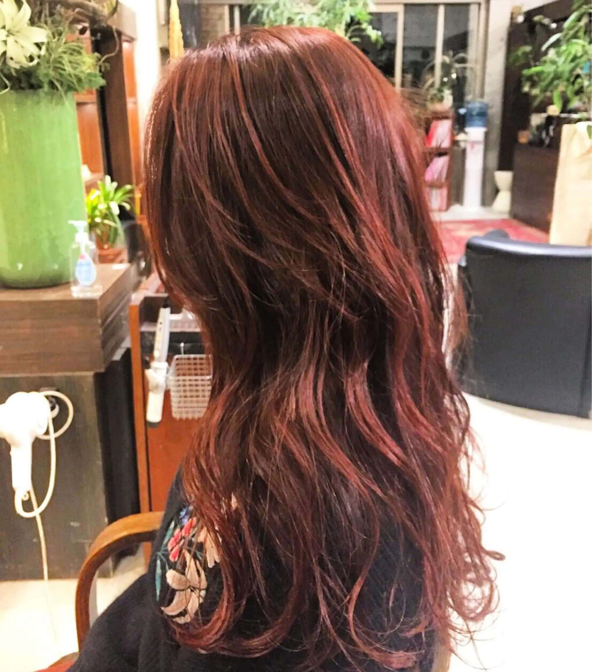 ロング カラー LEB所属・下河 宗太のヘアスタイル