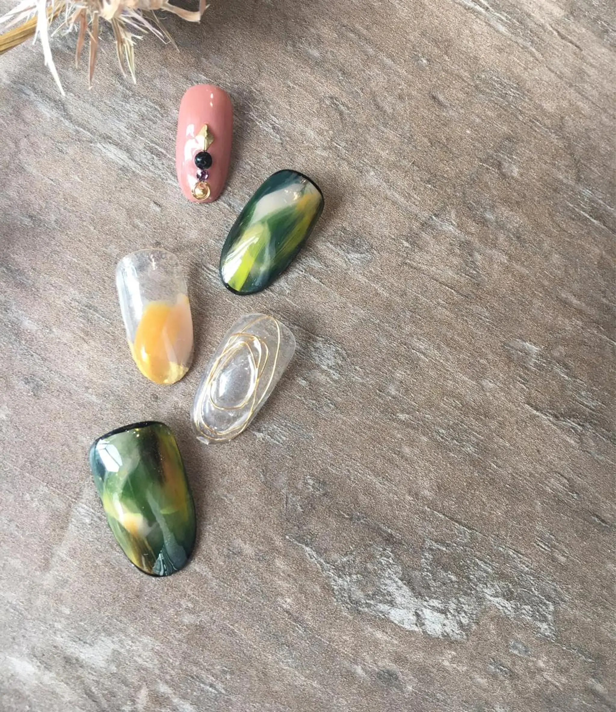 ネイル ハンドネイル EYNail所属・EYNail Eriのネイルデザイン