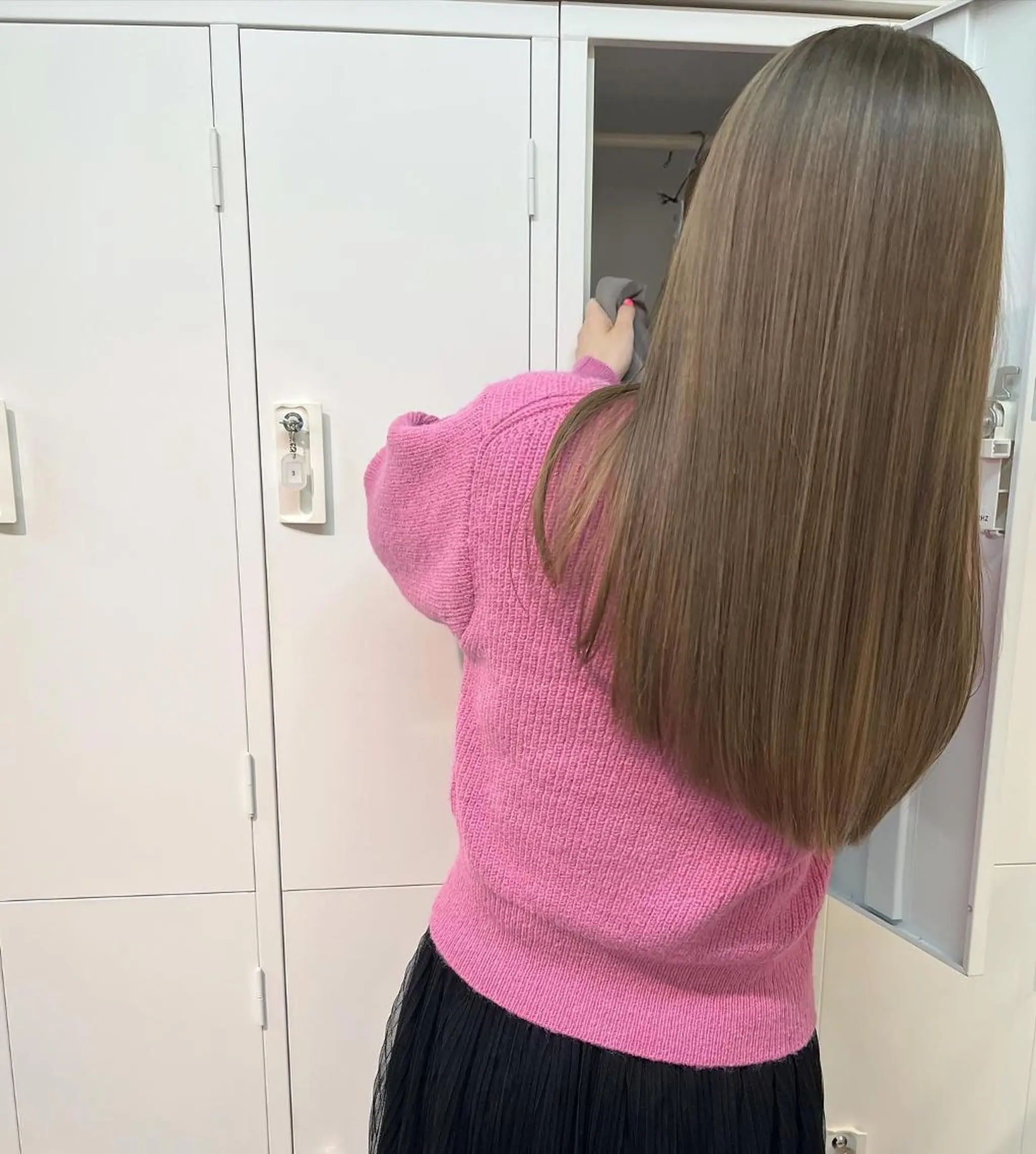 ミディアム カラー ヘアアレンジ ベージュカラー 透明感カラー グラデーションカラー ハイライトカラー ハイトーンカラー 韓国/髪質改善💘 櫻井かれんのヘアスタイル