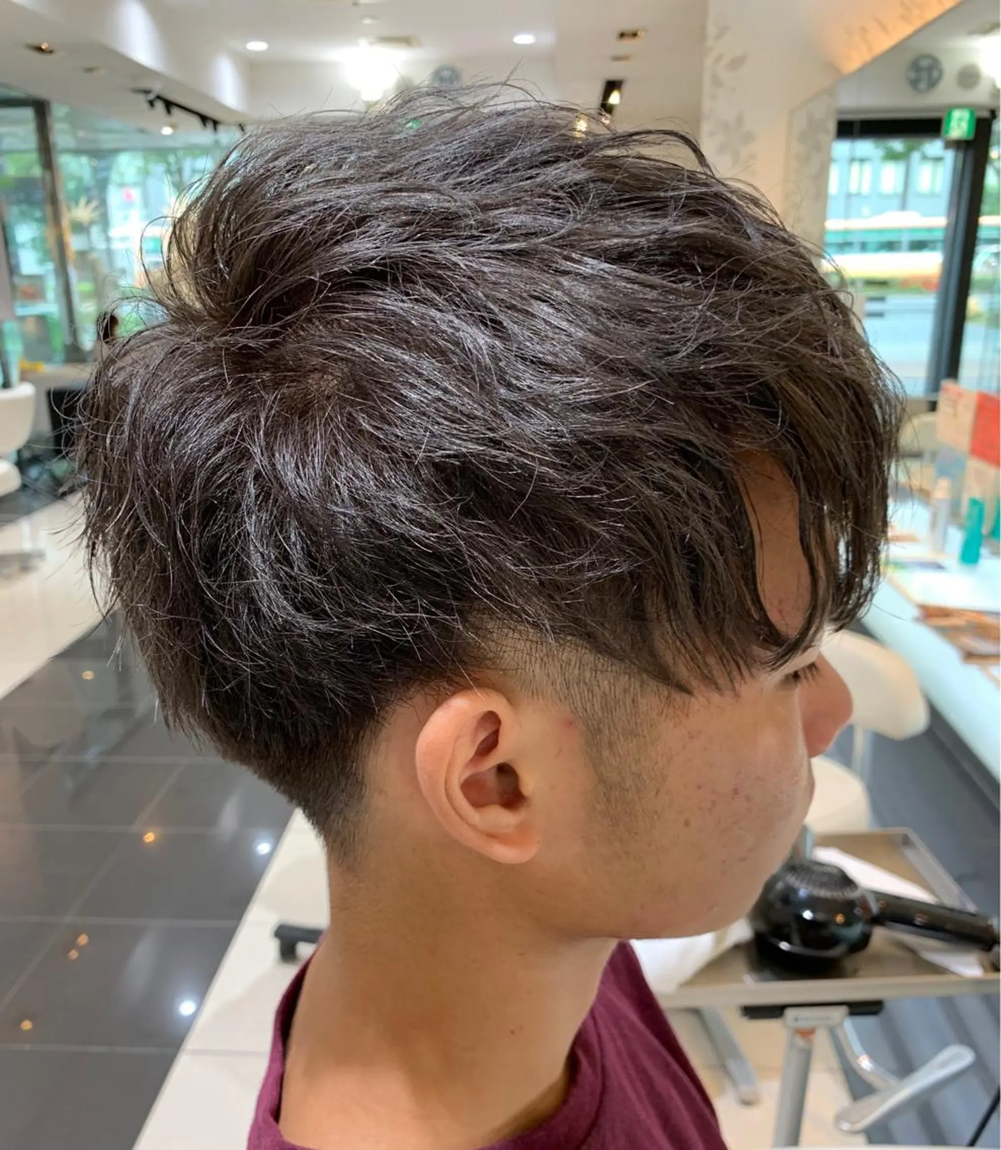 ショート カラー メンズ メンズブリーチ アッシュ ブリーチ ブリーチなしカラー 赤み消しカラー /透明感カラー 上長のヘアスタイル