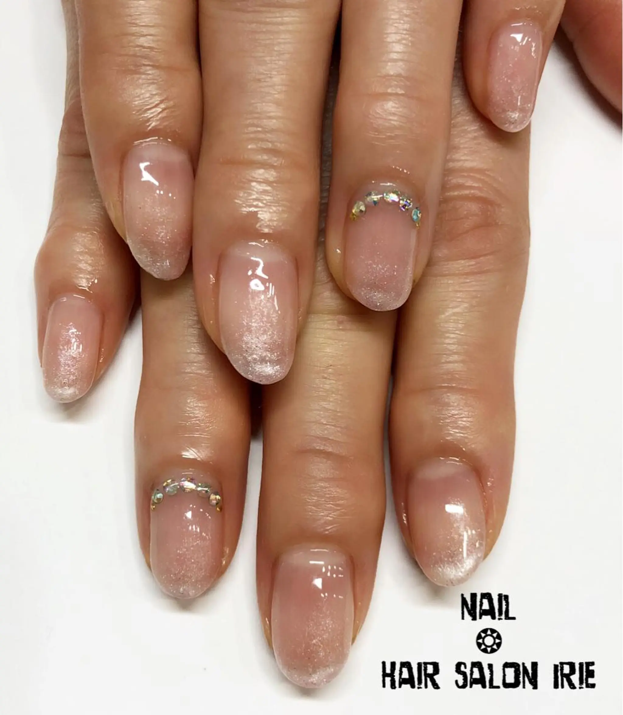 ネイル Hair salon Irie所属・與儀 知佳のネイルデザイン