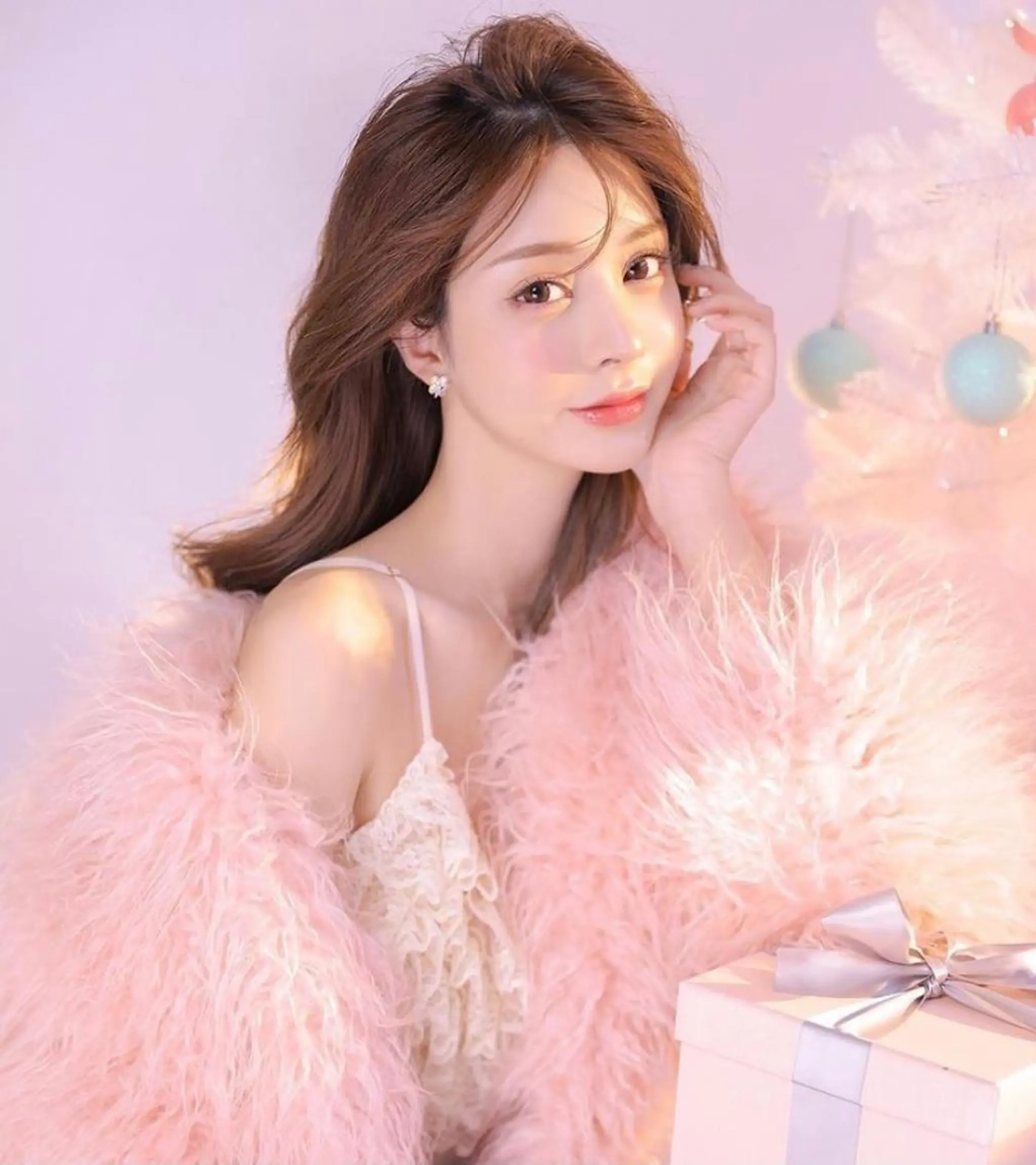 セミロング カラー ヘアアレンジ カット ヘアカラー トリートメント eN°byyoureshair所属・🎀若者人気No.1 湯川響🎀のヘアスタイル