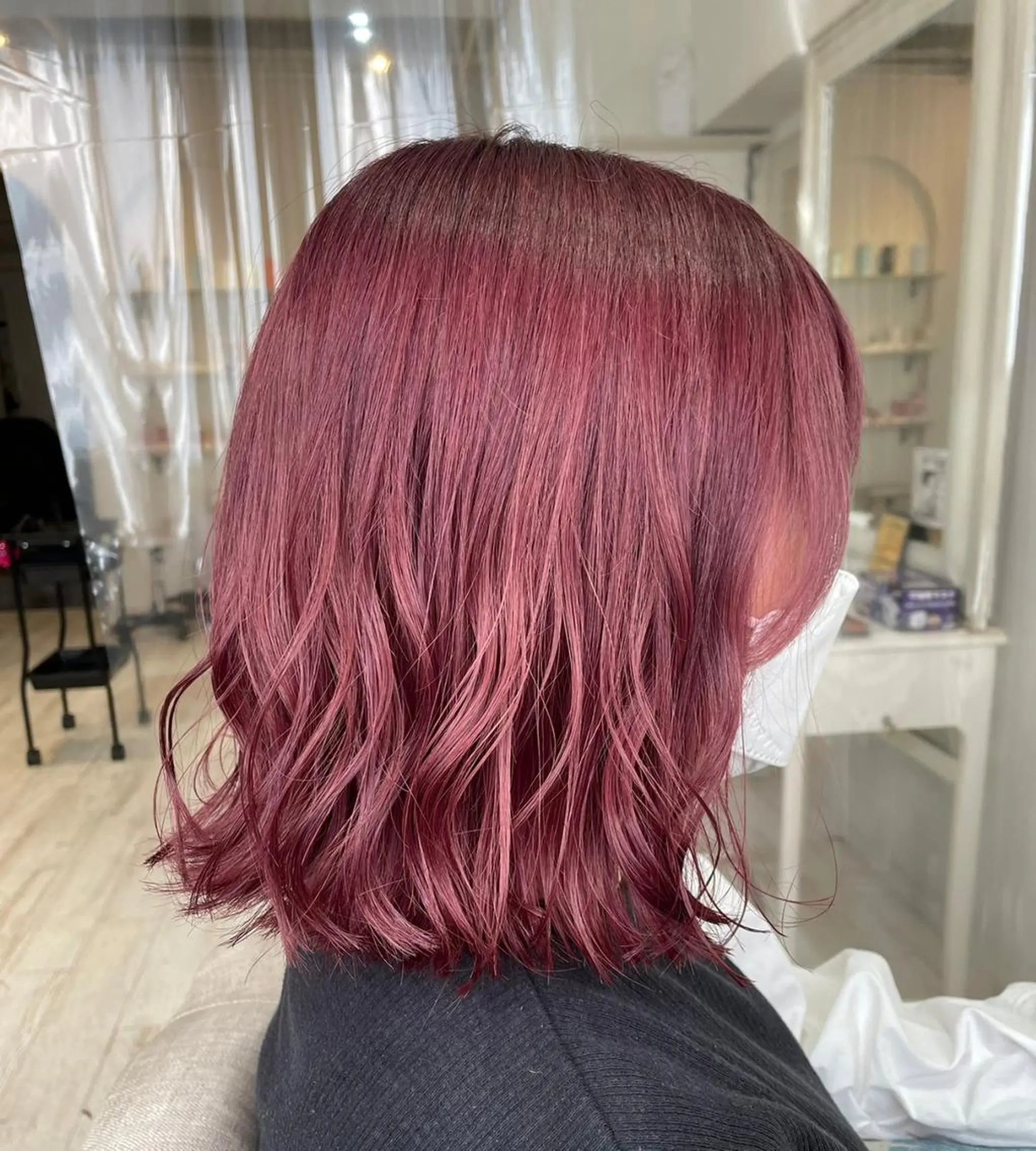 ミディアム カラー ミディアムパーマ アディクシーカラー アクアカラー アッシュ バレイヤージュ N° uairo 川崎店【ユアイロ】のヘアスタイル