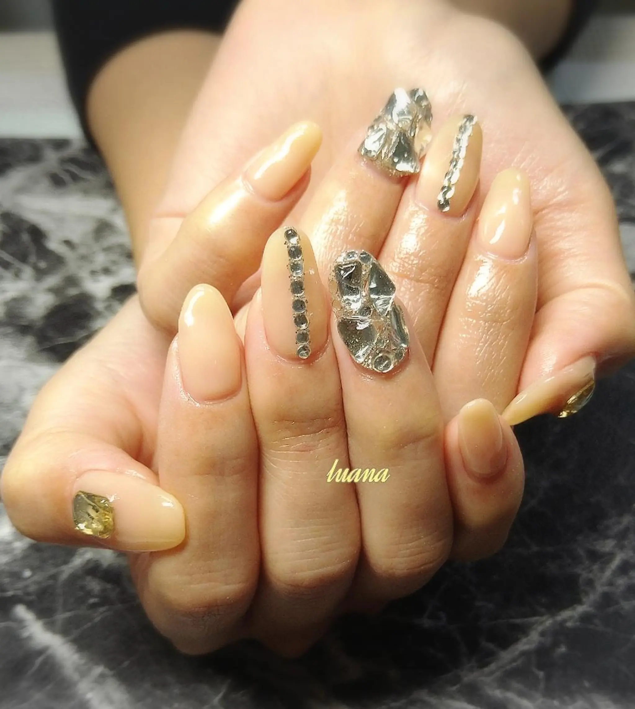 ネイル LUANA  TAKAHASHIのネイルデザイン