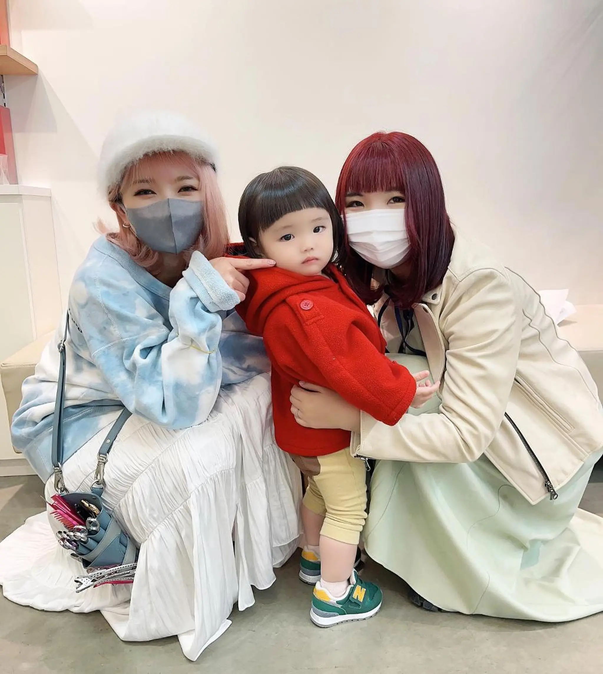 ミディアム カラー ヘアアレンジ ハイライトカラー くせ毛 顔まわりレイヤー ハイライト 髪質改善 韓国/髪質改善💘 櫻井かれんのヘアスタイル