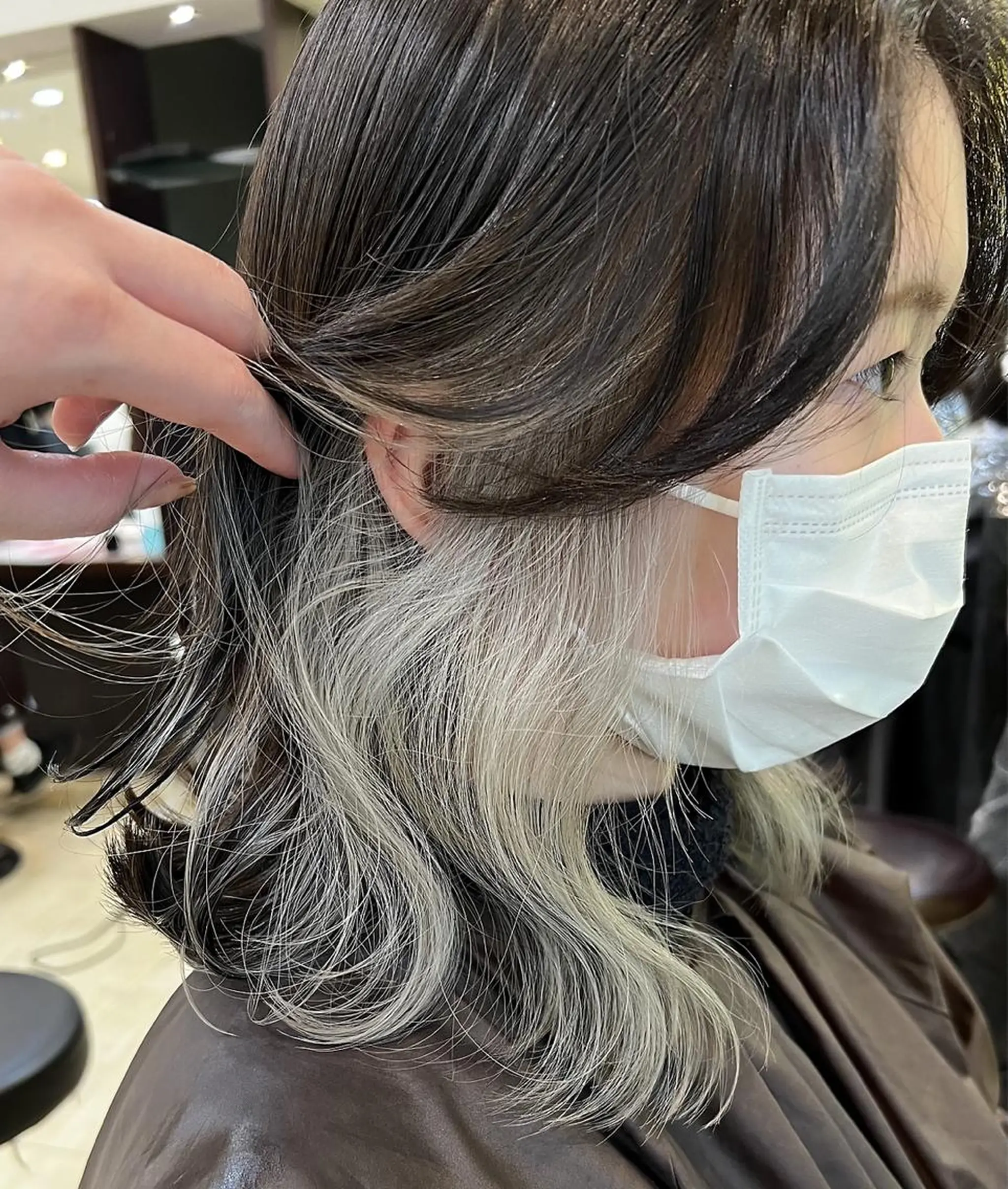 ミディアム カラー ショートボブ ミディアムパーマ アディクシーカラー ブリーチ 透明感カラー カット ヘアカラー トリートメント 月200名以上担当 六甲徒歩30秒のヘアスタイル