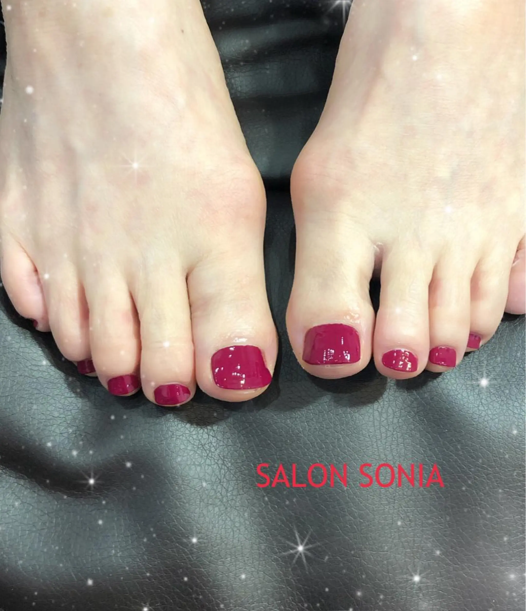 ネイル 小顔・毛穴・たるみ ネイル　似内真樹のエステ・リラクイメージ