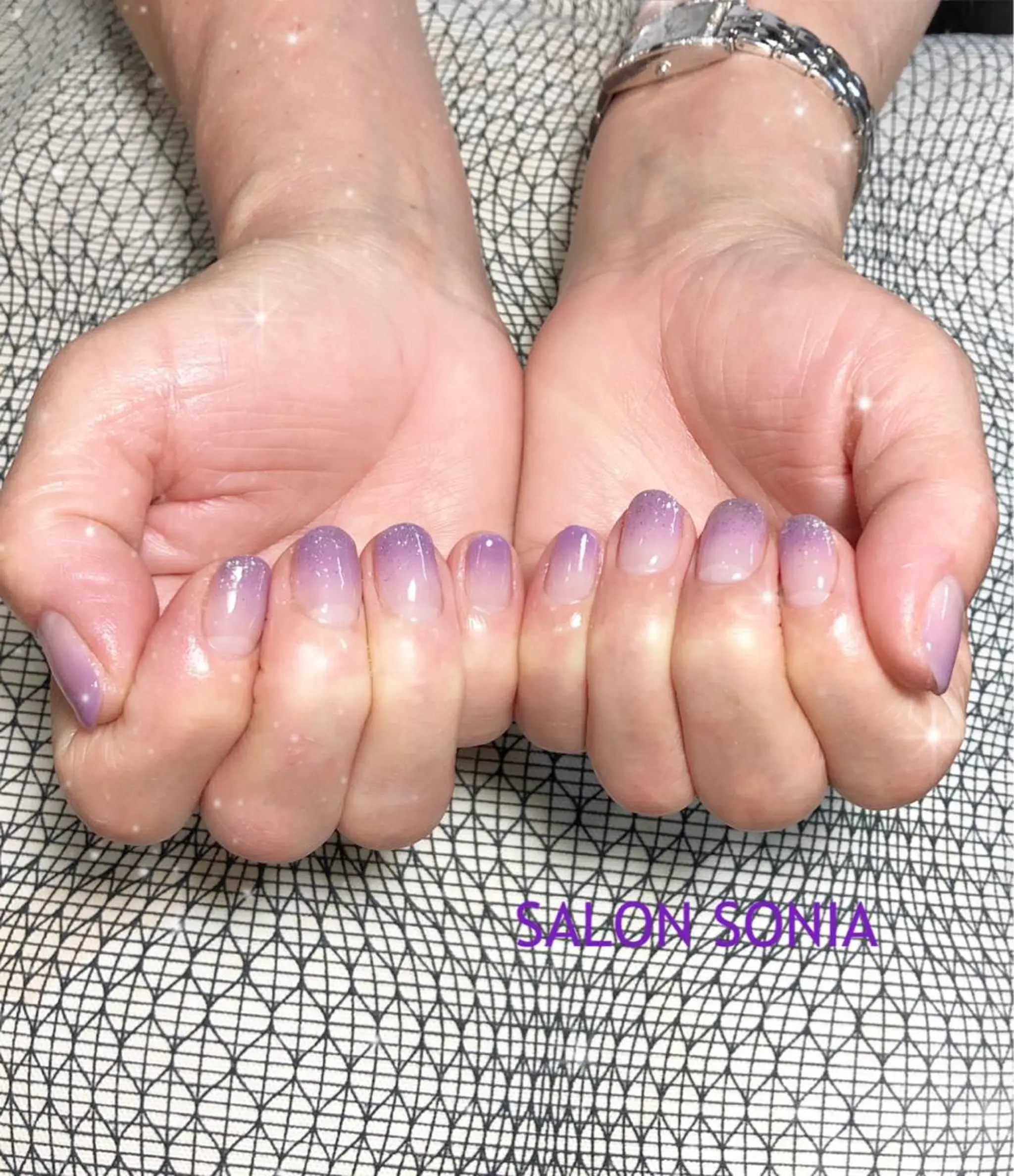 ネイル ハンドネイル 小顔・毛穴・たるみ ネイル　似内真樹のエステ・リラクイメージ