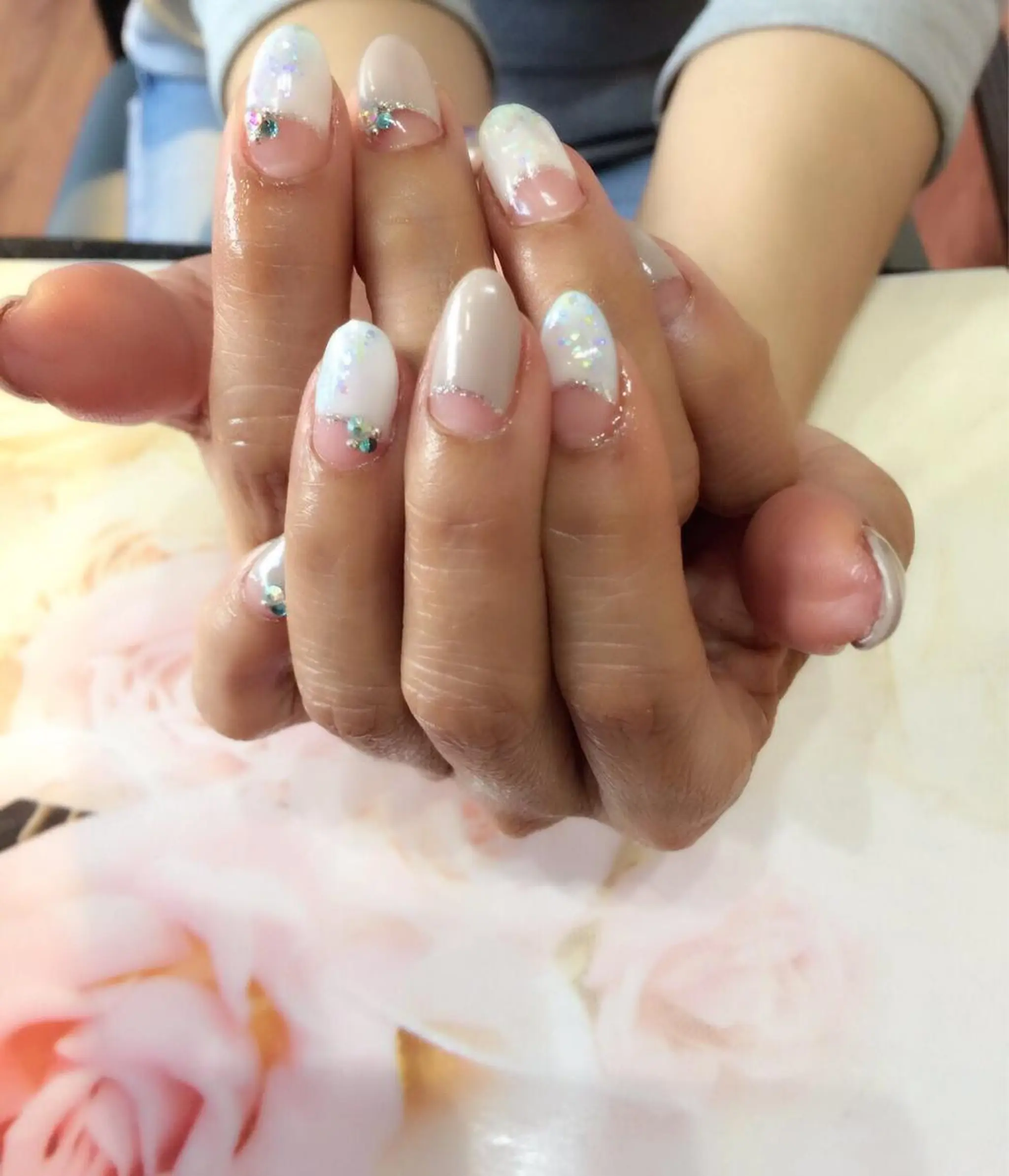 ネイル フレンチネイル 逆フレンチ a yakaのネイルデザイン