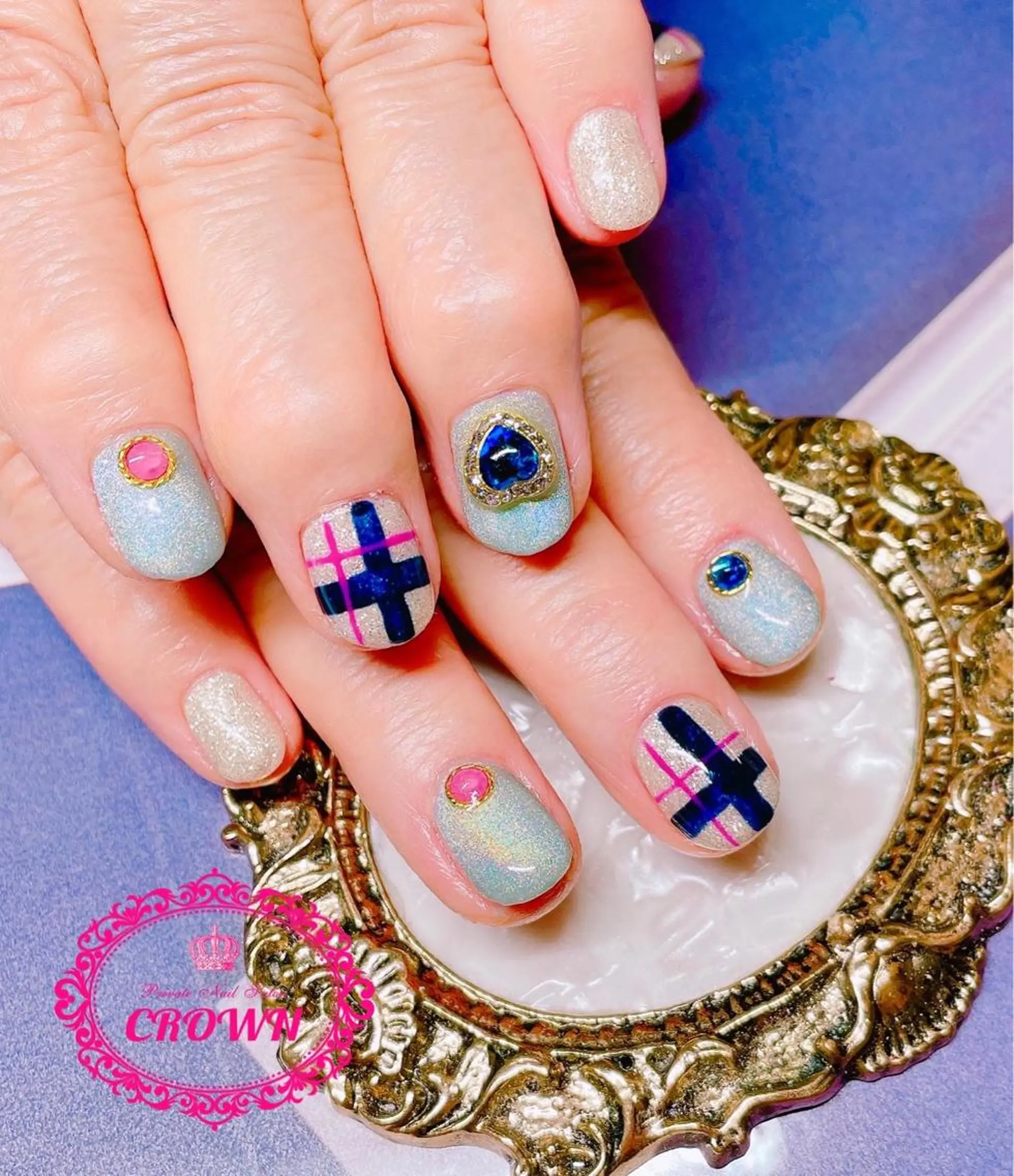 ネイル CROWN プライベートサロンのネイルデザイン