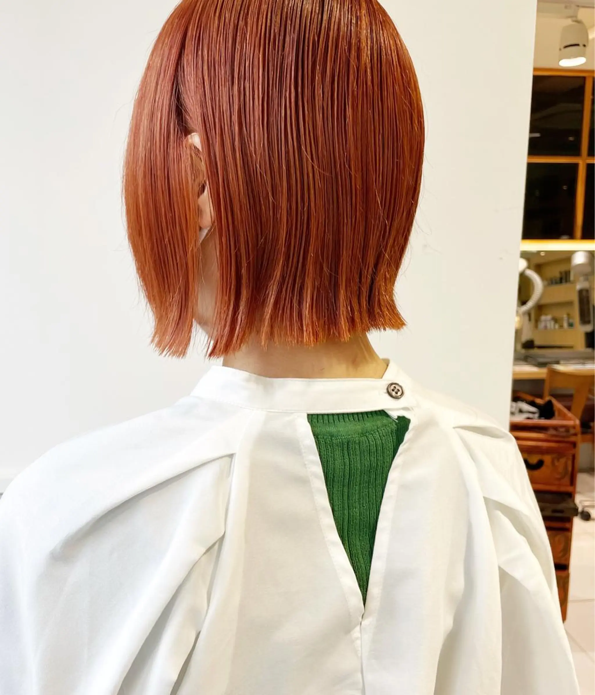 ショート カラー オレンジ カット ヘアカラー 齋藤 咲のヘアスタイル