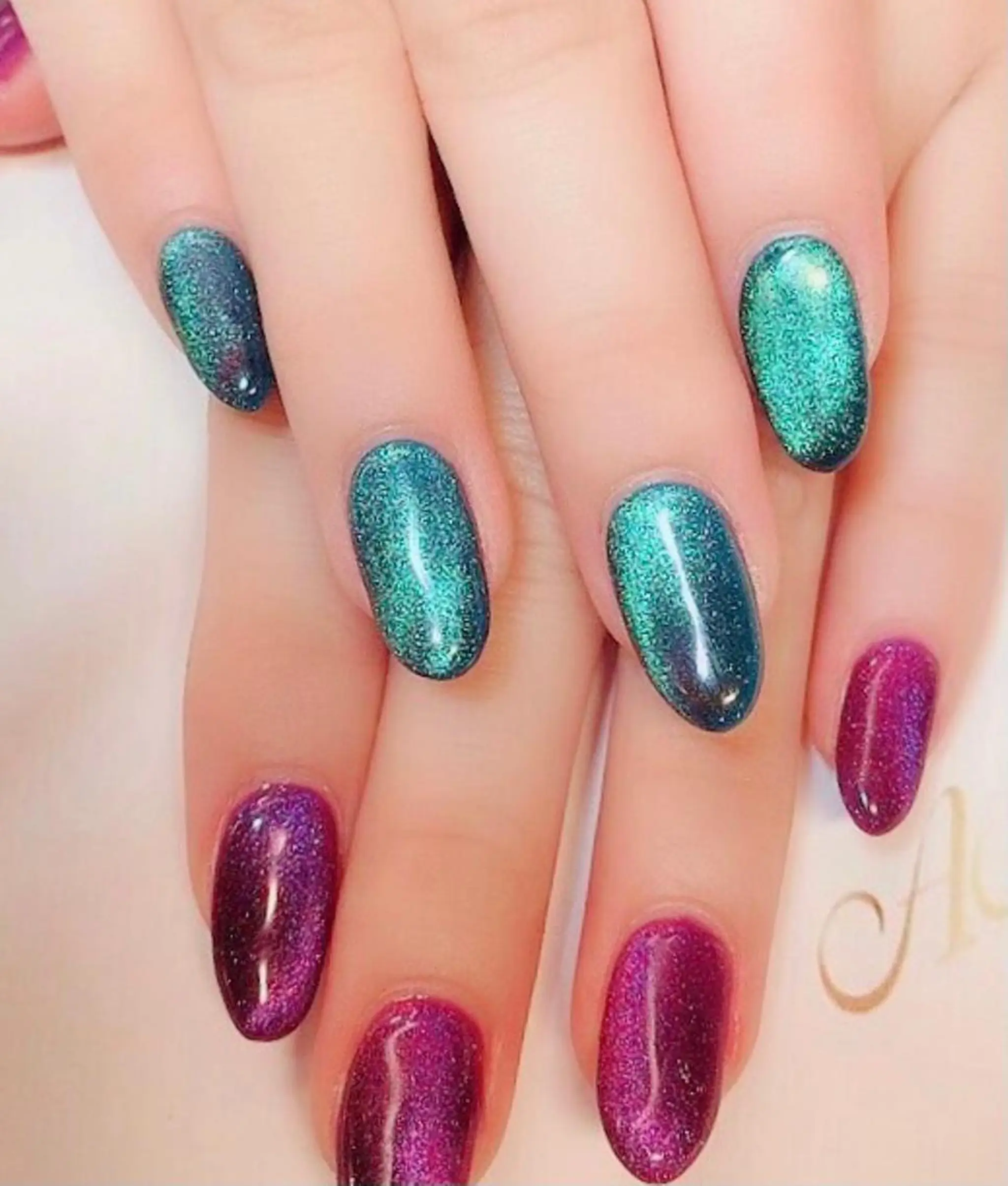 ネイル マグネットネイル 🦋AYNIL🦋 ナチュラル専門店♥️のネイルデザイン