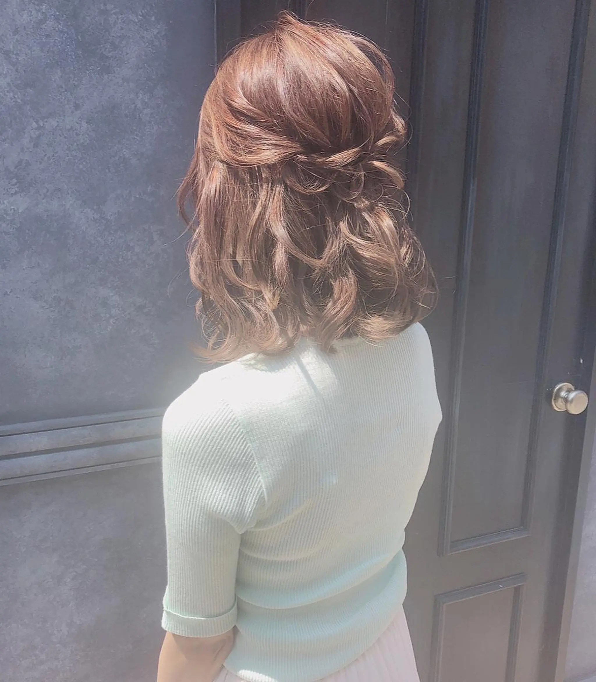 ミディアム カラー ヘアアレンジ ハーフアップ autre所属・大久保 ひでなりのヘアスタイル