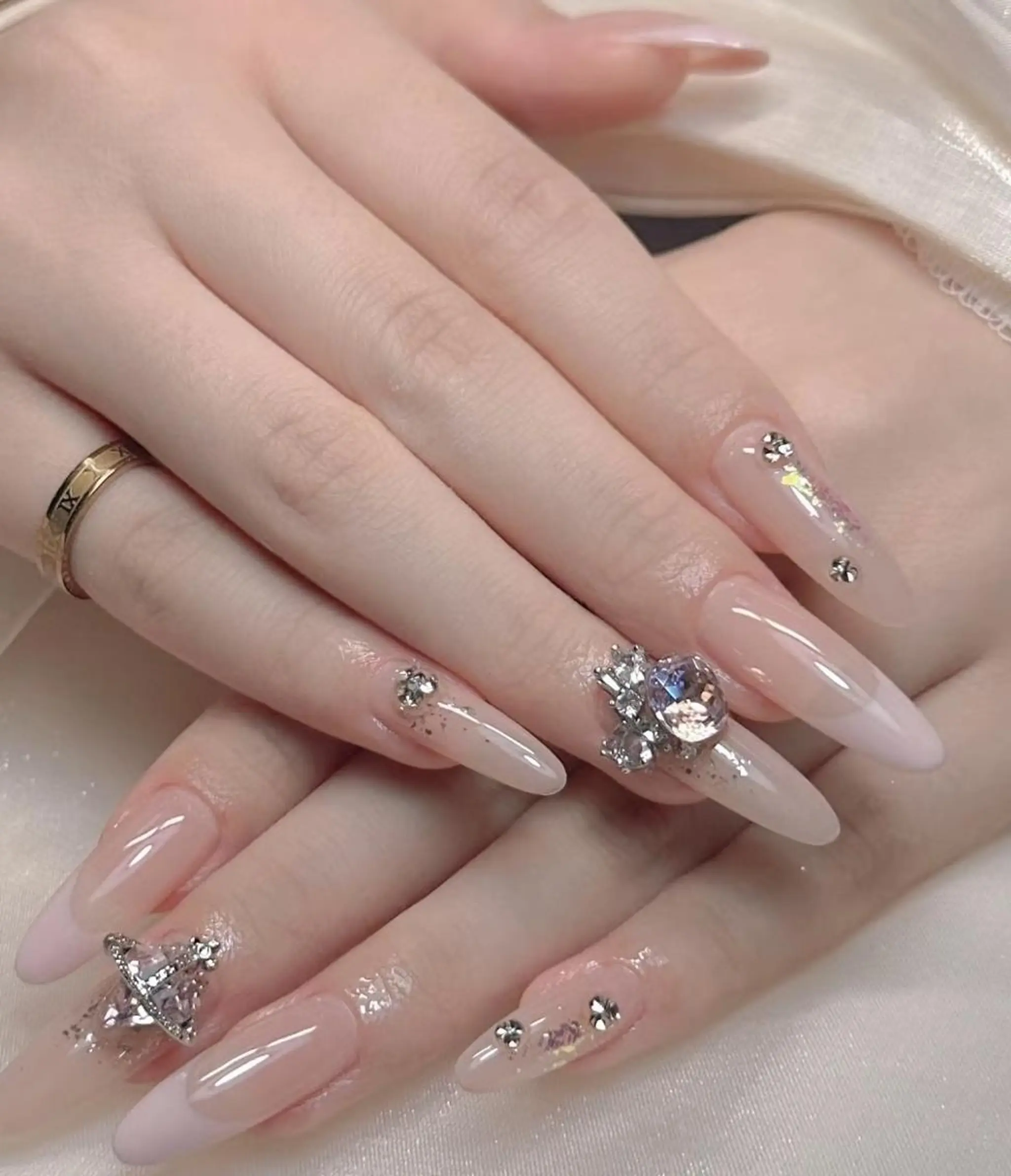 ネイル VIVIAN リサのネイルデザイン